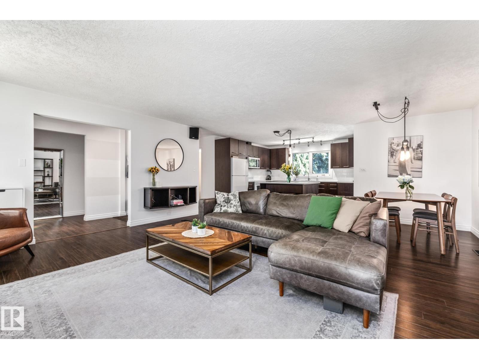 Property at 72 FLINT CR image 5