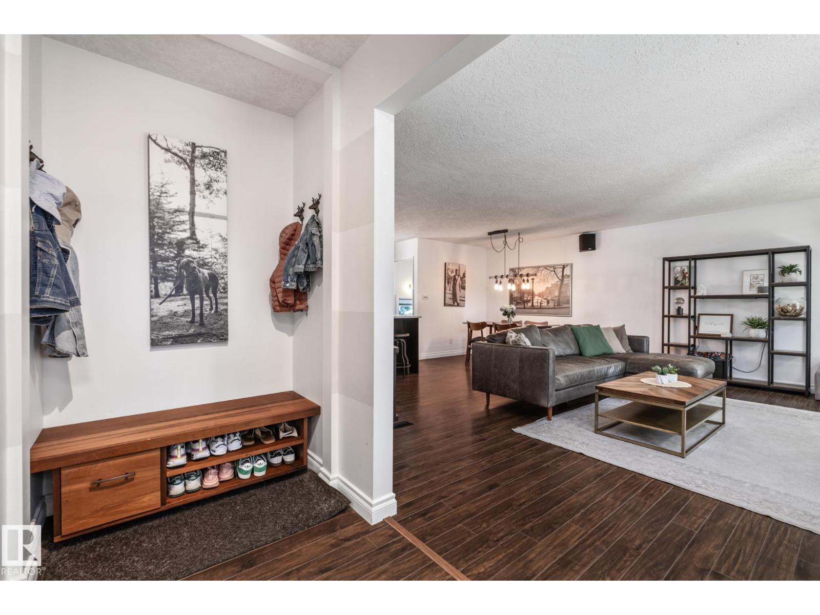 Property at 72 FLINT CR image 3