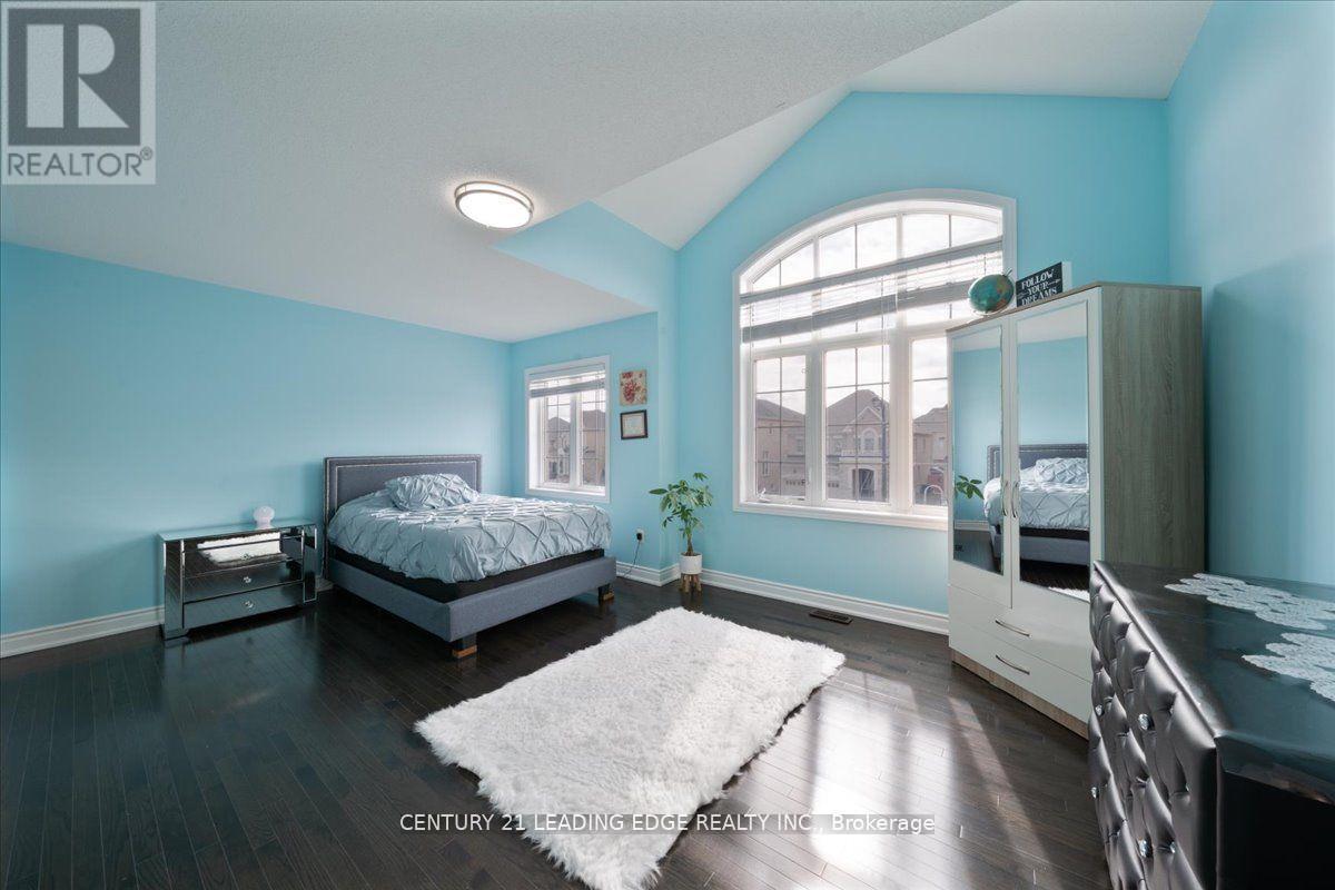 324 Chatfield Drive S, Vaughan, Ontario  L4L 1A6 - Photo 20 - N12330484