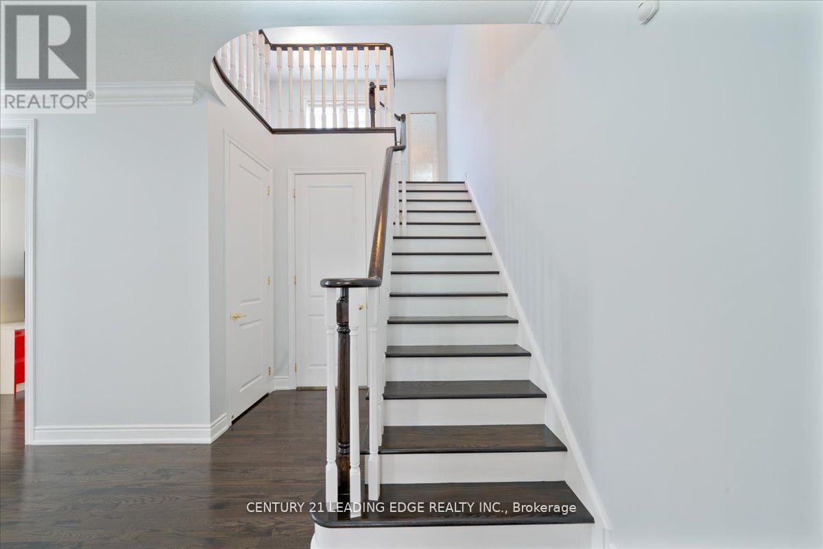324 Chatfield Drive S, Vaughan, Ontario  L4L 1A6 - Photo 6 - N12330484