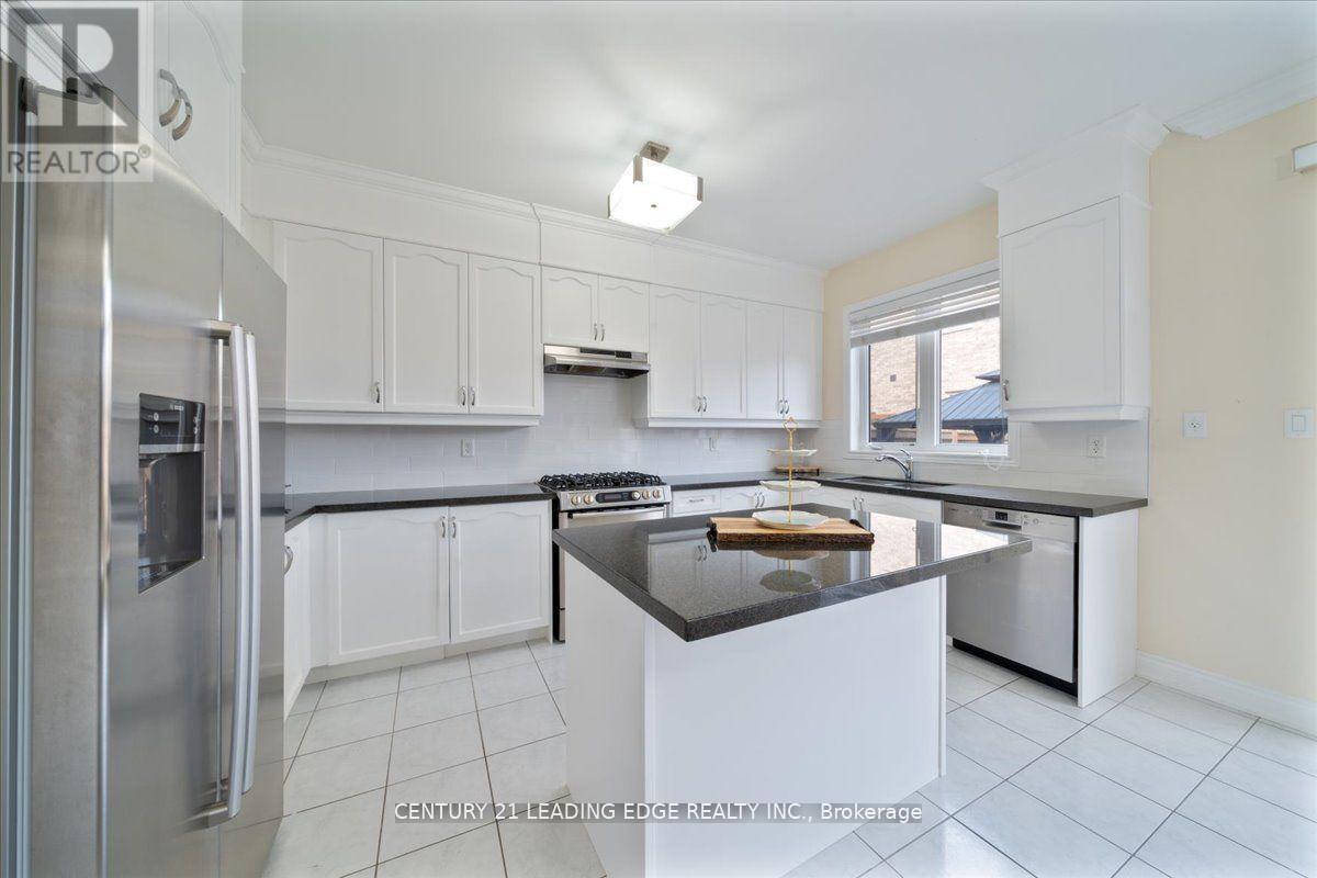 324 Chatfield Drive S, Vaughan, Ontario  L4L 1A6 - Photo 9 - N12330484