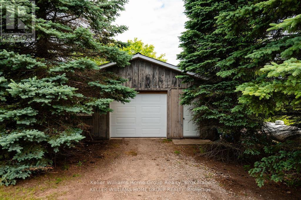 996594 Mulmur Tos Townline, Mulmur, Ontario  L9V 0N2 - Photo 48 - X12330635