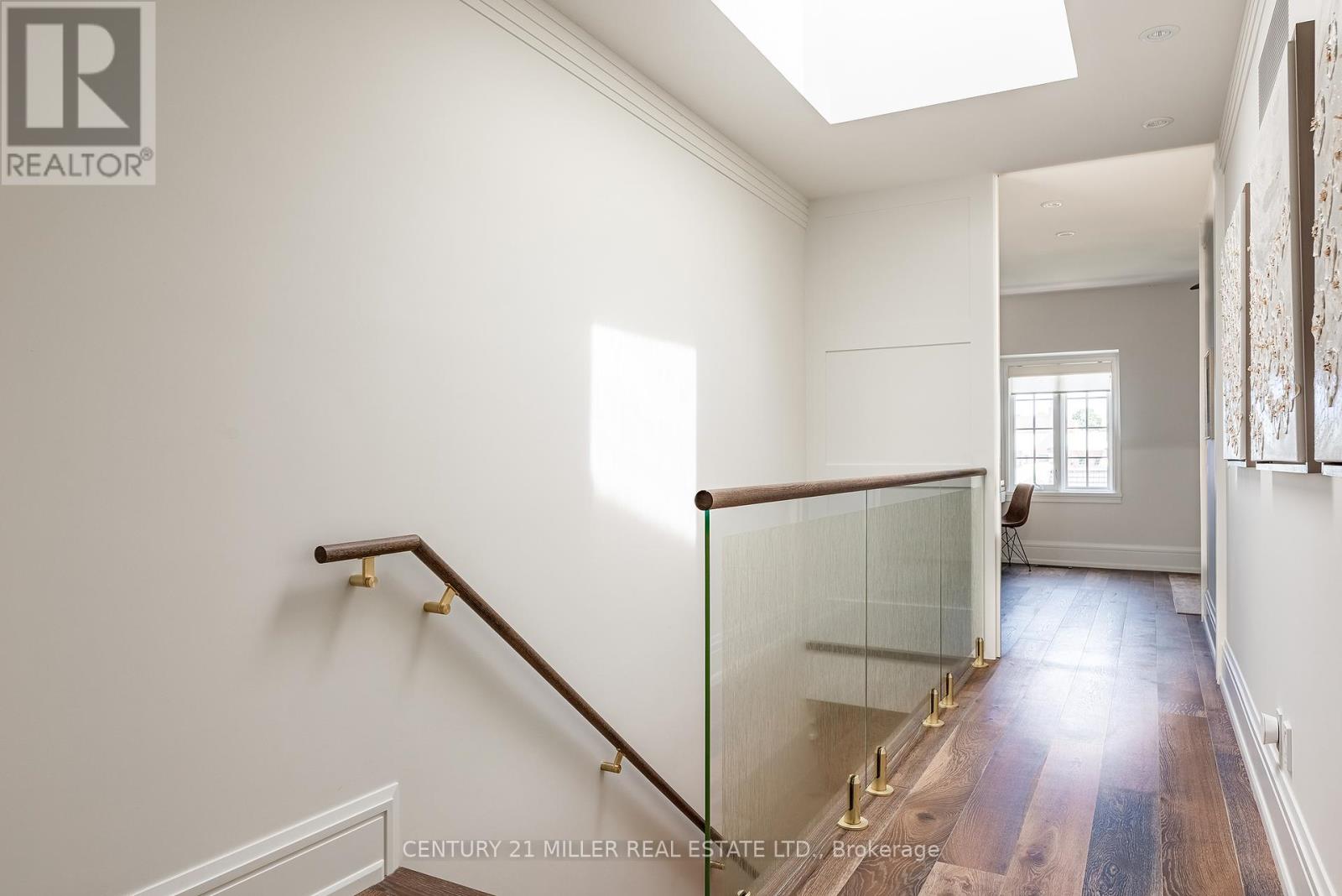 211 Church Street, Oakville, Ontario  L6J 1N4 - Photo 22 - W12330510