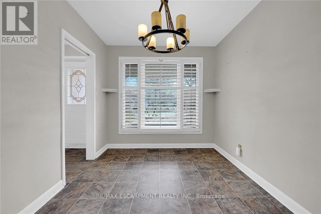 9 Gavin Drive, St. Catharines, Ontario  L2M 2X4 - Photo 11 - X12330520