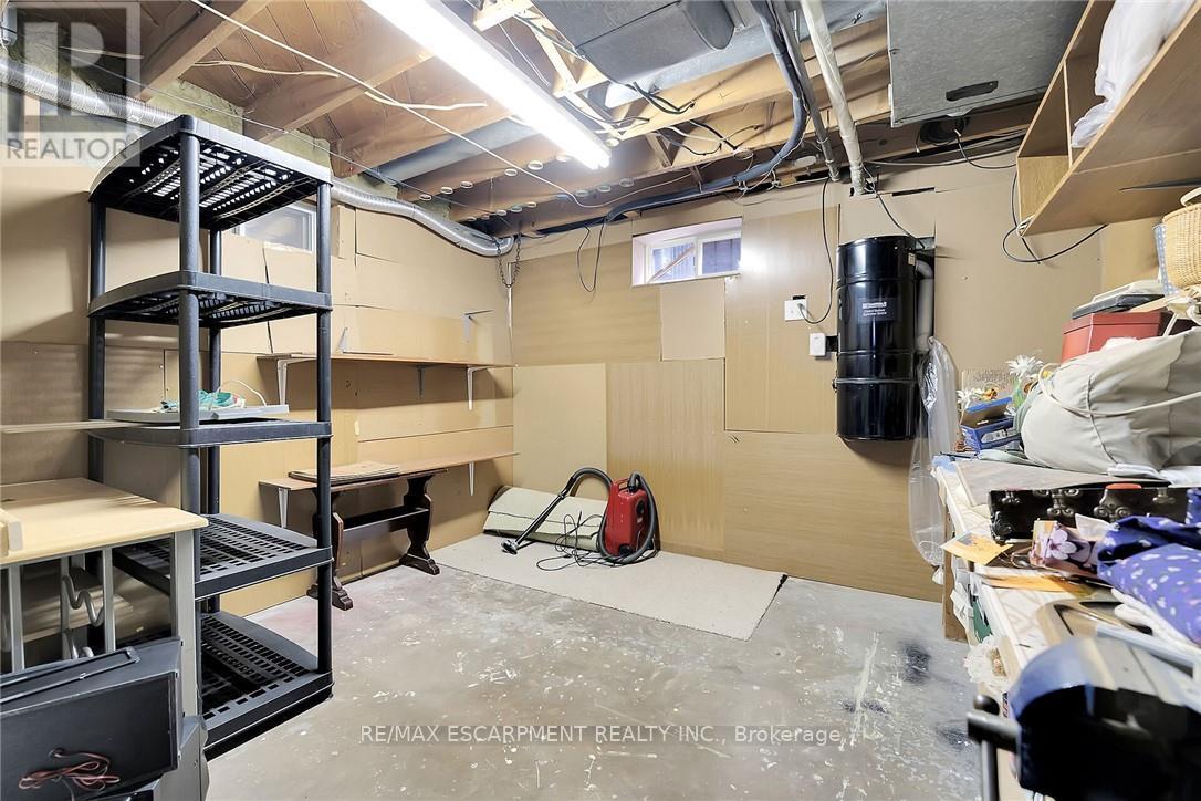 9 Gavin Drive, St. Catharines, Ontario  L2M 2X4 - Photo 35 - X12330520