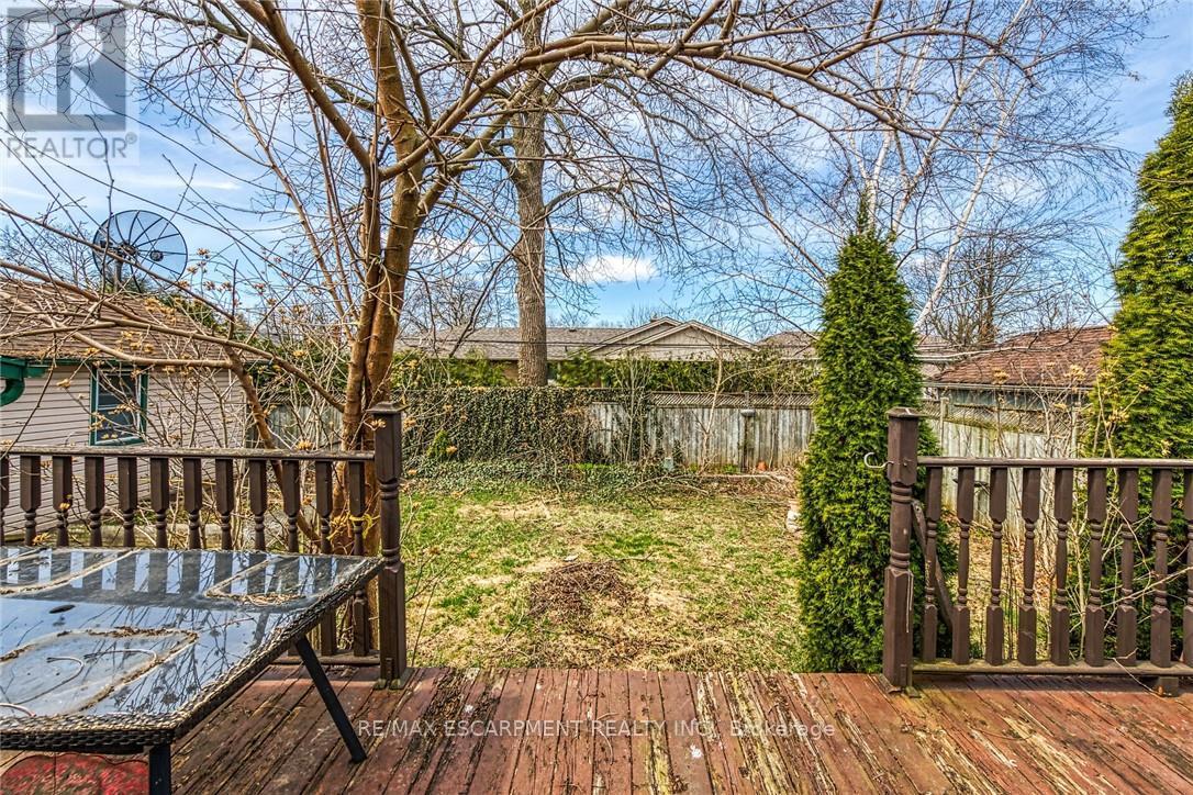 9 Gavin Drive, St. Catharines, Ontario  L2M 2X4 - Photo 41 - X12330520