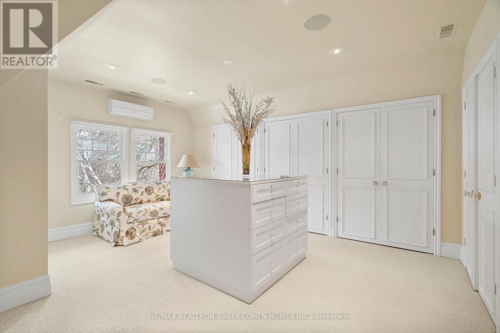 10 Pine Hill Road, Toronto, Ontario  M4W 1P6 - Photo 20 - C12330644