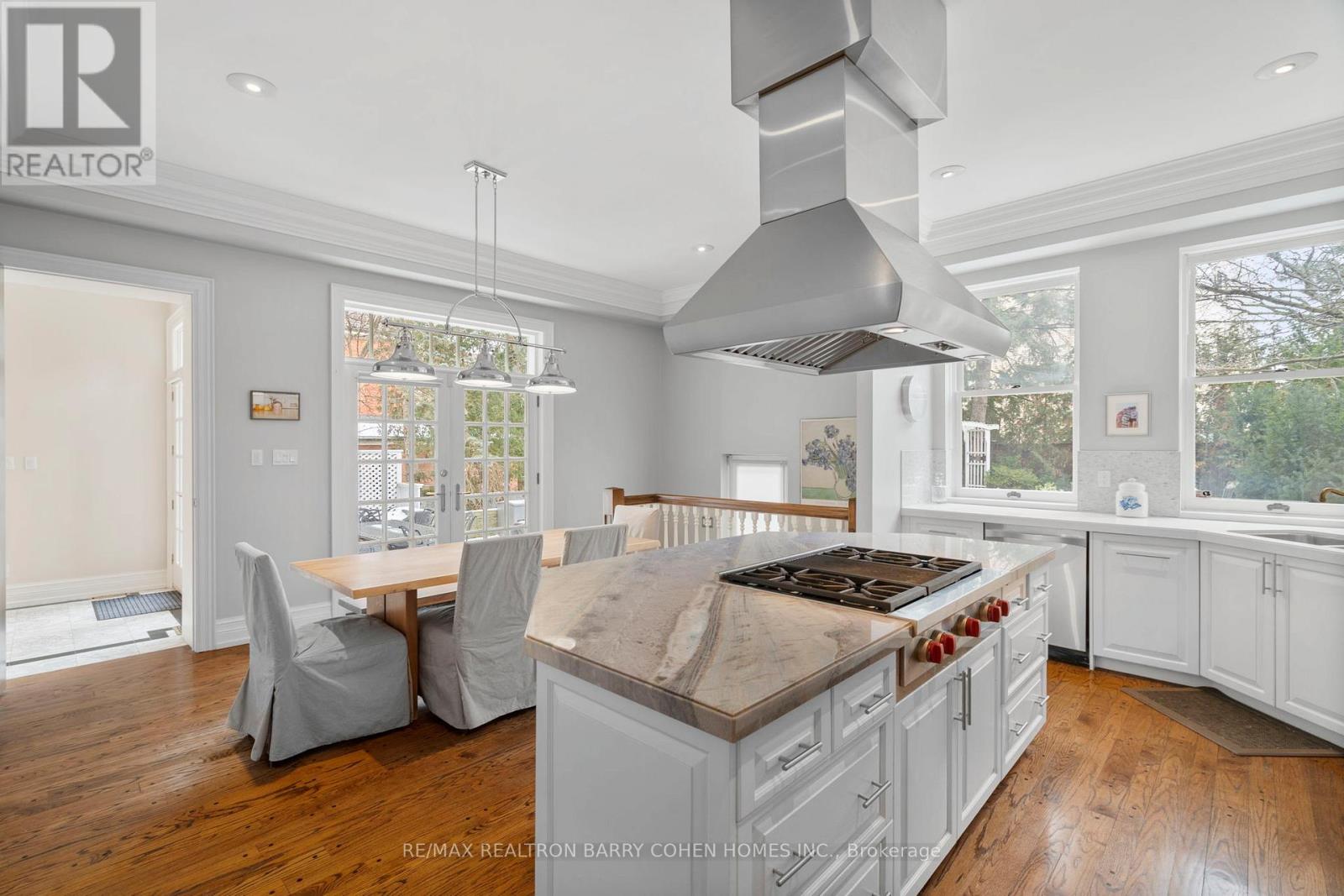 10 Pine Hill Road, Toronto, Ontario  M4W 1P6 - Photo 28 - C12330644