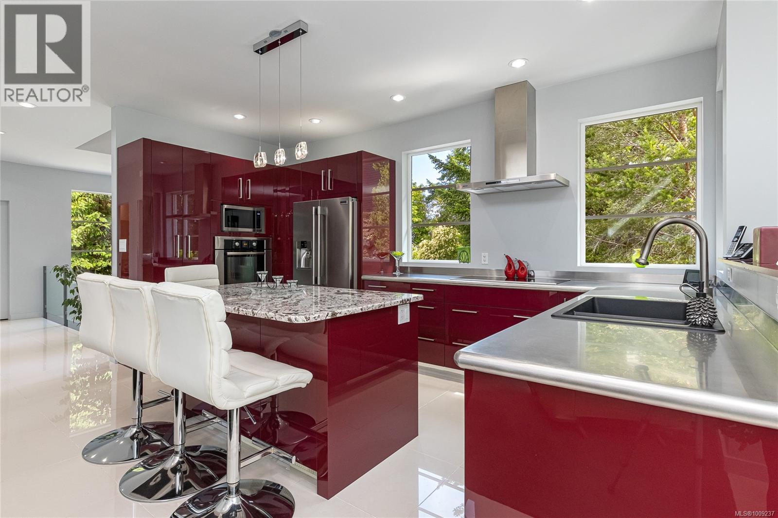 Property at 556 Delora Dr image 1
