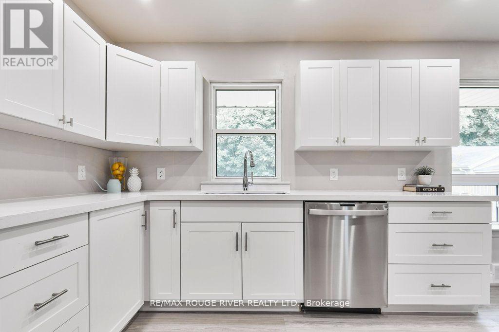 786 Mary Street N, Oshawa (Centennial), Ontario  L1G 5G3 - Photo 4 - E12330618