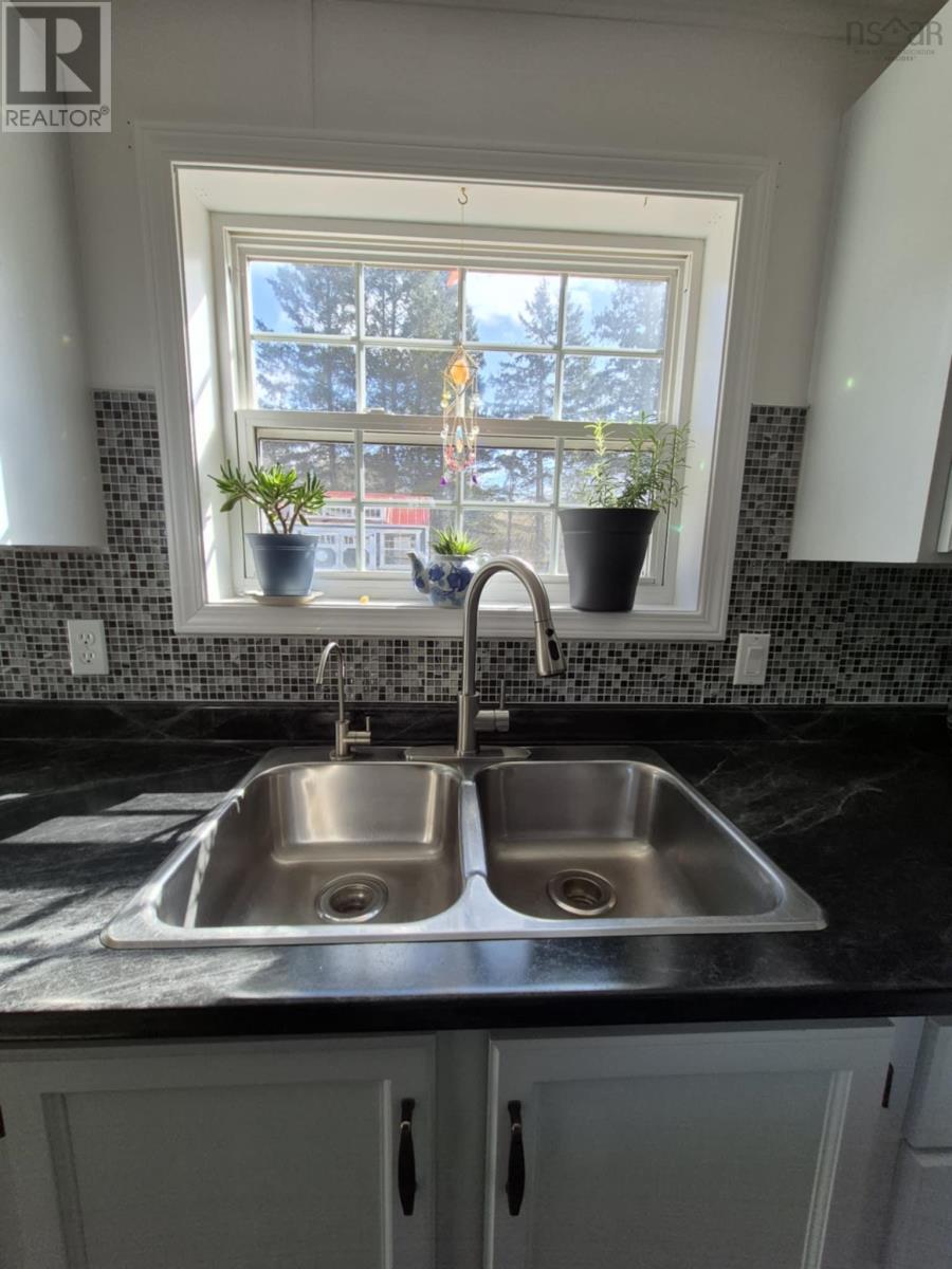 1371 Cloverville Road, Cloverville, Nova Scotia  B2G 2K9 - Photo 5 - 202506870