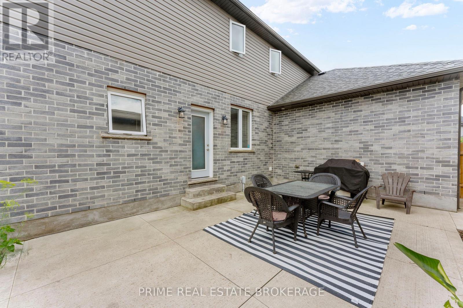 95 Boyd Boulevard, Zorra, Ontario  N0M 2M0 - Photo 38 - X12330742