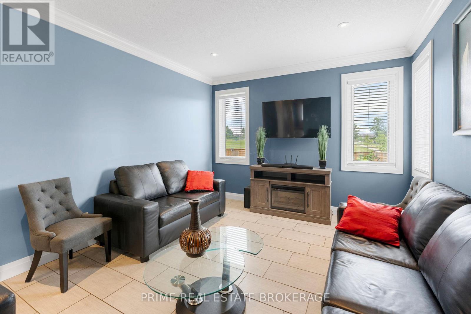 95 Boyd Boulevard, Zorra, Ontario  N0M 2M0 - Photo 7 - X12330742