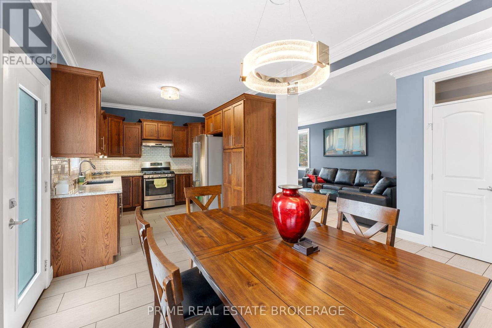 95 Boyd Boulevard, Zorra, Ontario  N0M 2M0 - Photo 9 - X12330742