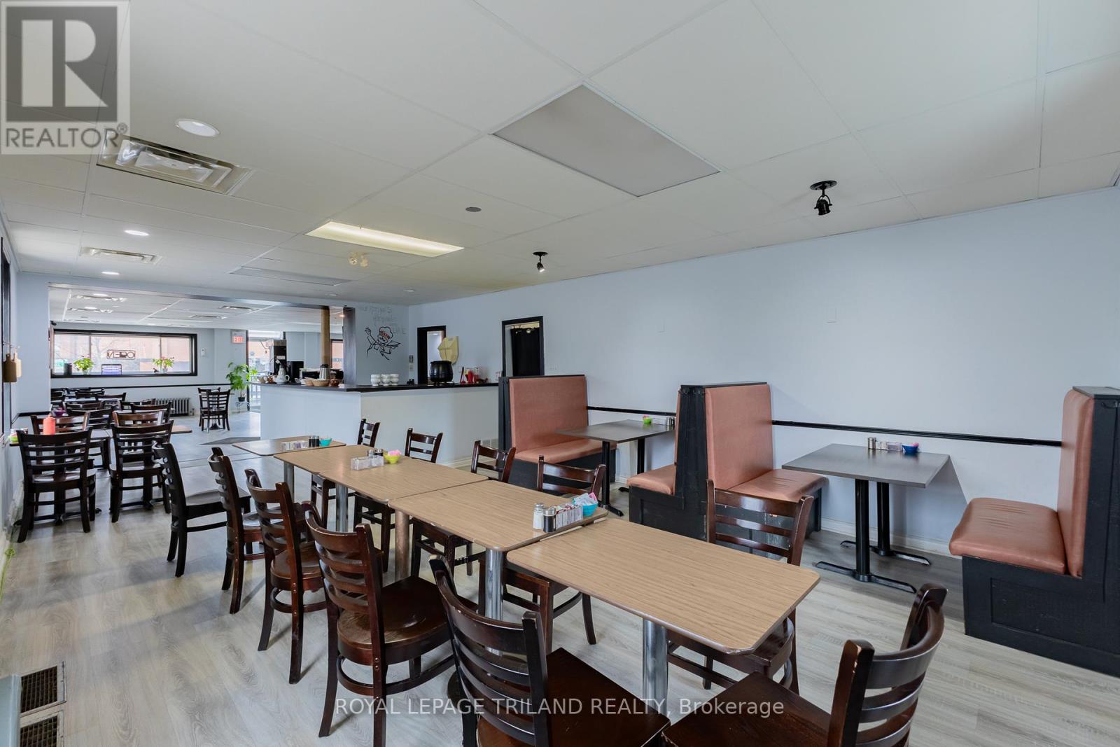 41 Main Street E, Bluewater, Ontario  N0M 2T0 - Photo 17 - X12330833