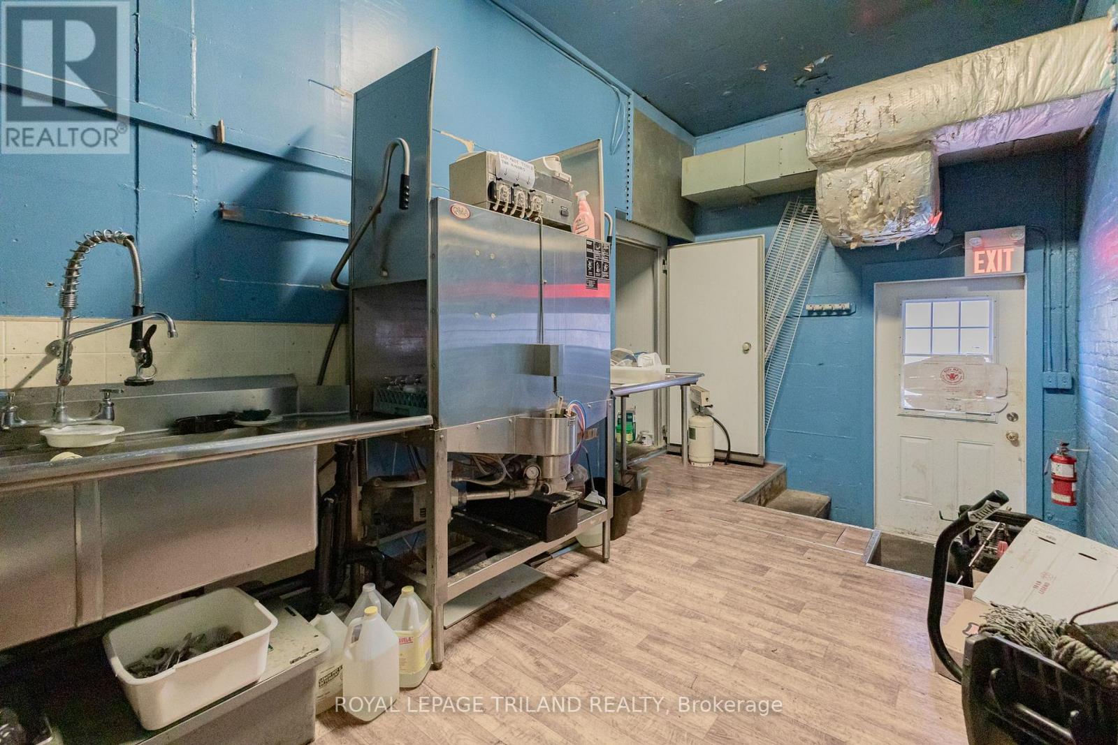 41 Main Street E, Bluewater, Ontario  N0M 2T0 - Photo 27 - X12330833