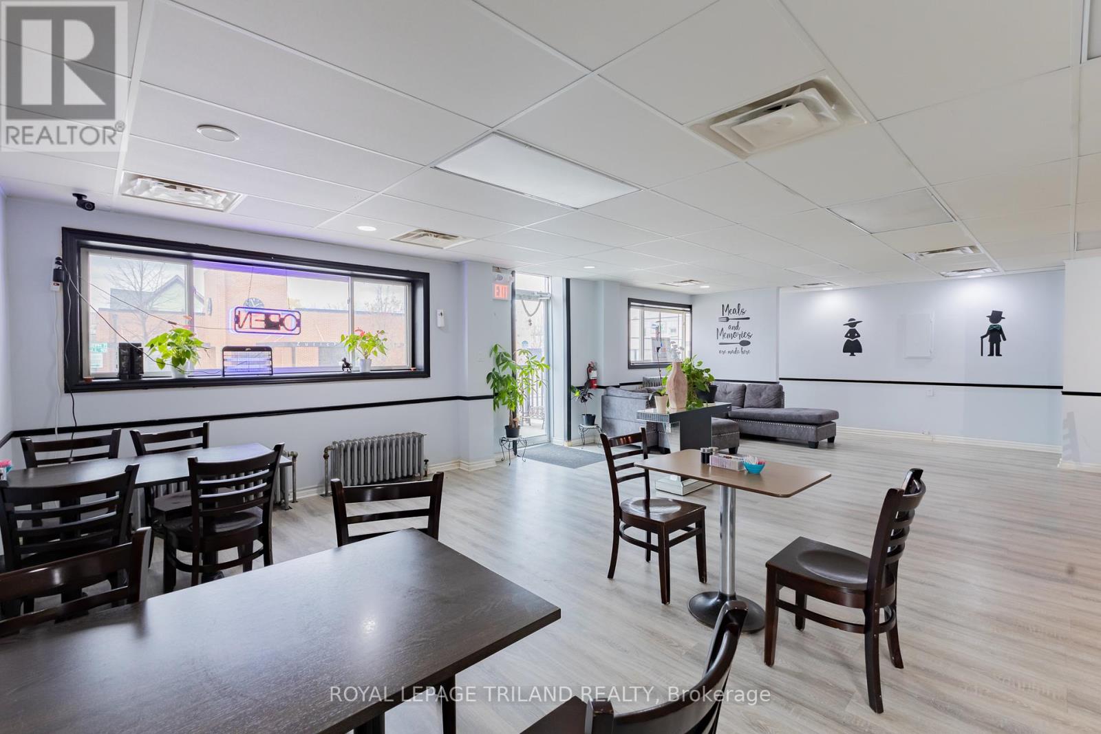41 Main Street E, Bluewater, Ontario  N0M 2T0 - Photo 7 - X12330833