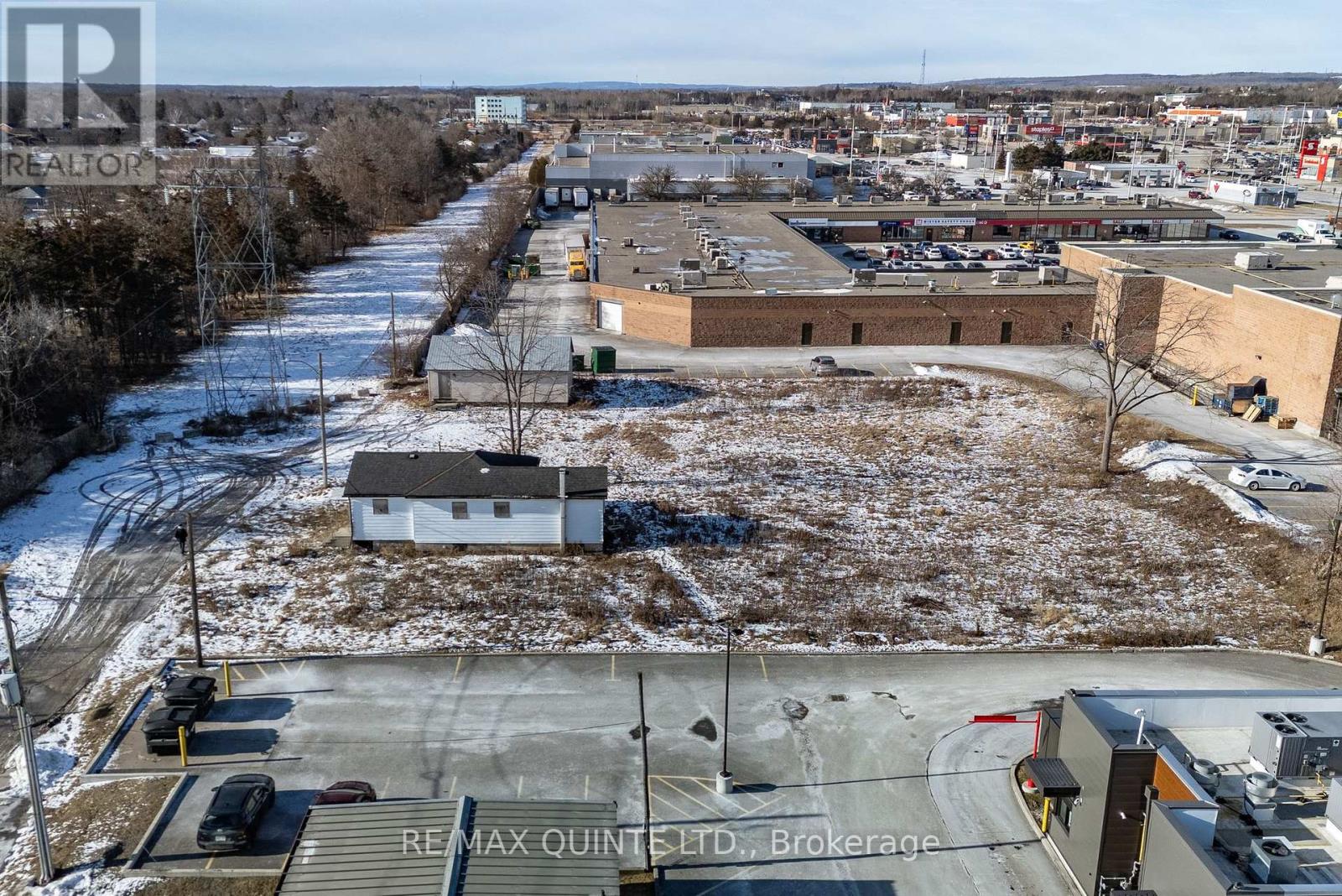 5 Stratton Drive, Belleville, Ontario  K8P 2M8 - Photo 23 - X12330779