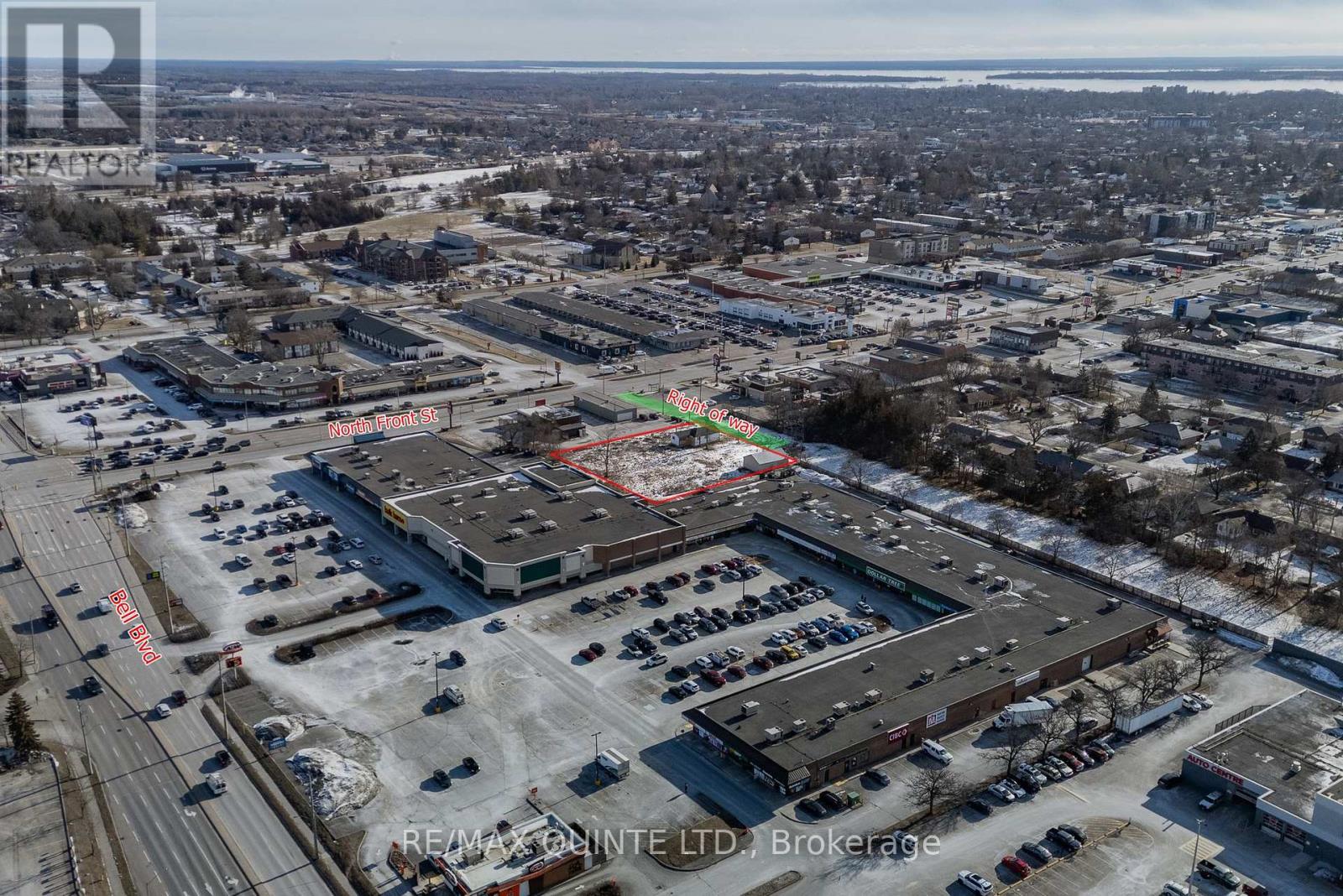 5 Stratton Drive, Belleville, Ontario  K8P 2M8 - Photo 9 - X12330779