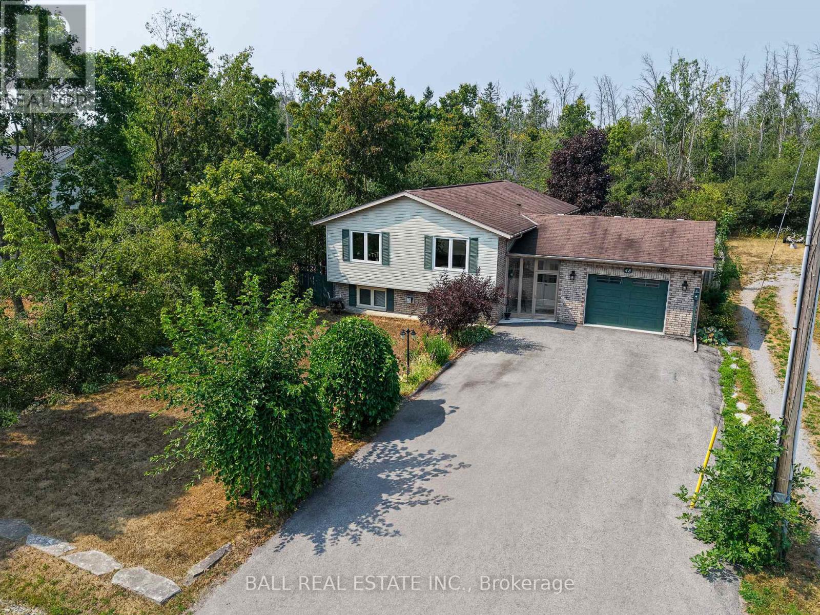 48 Head Street, Kawartha Lakes, Ontario  K0M 1A0 - Photo 1 - X12330780