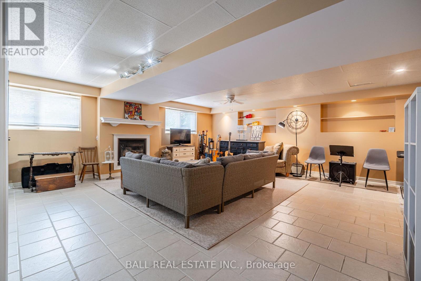 48 Head Street, Kawartha Lakes, Ontario  K0M 1A0 - Photo 22 - X12330780