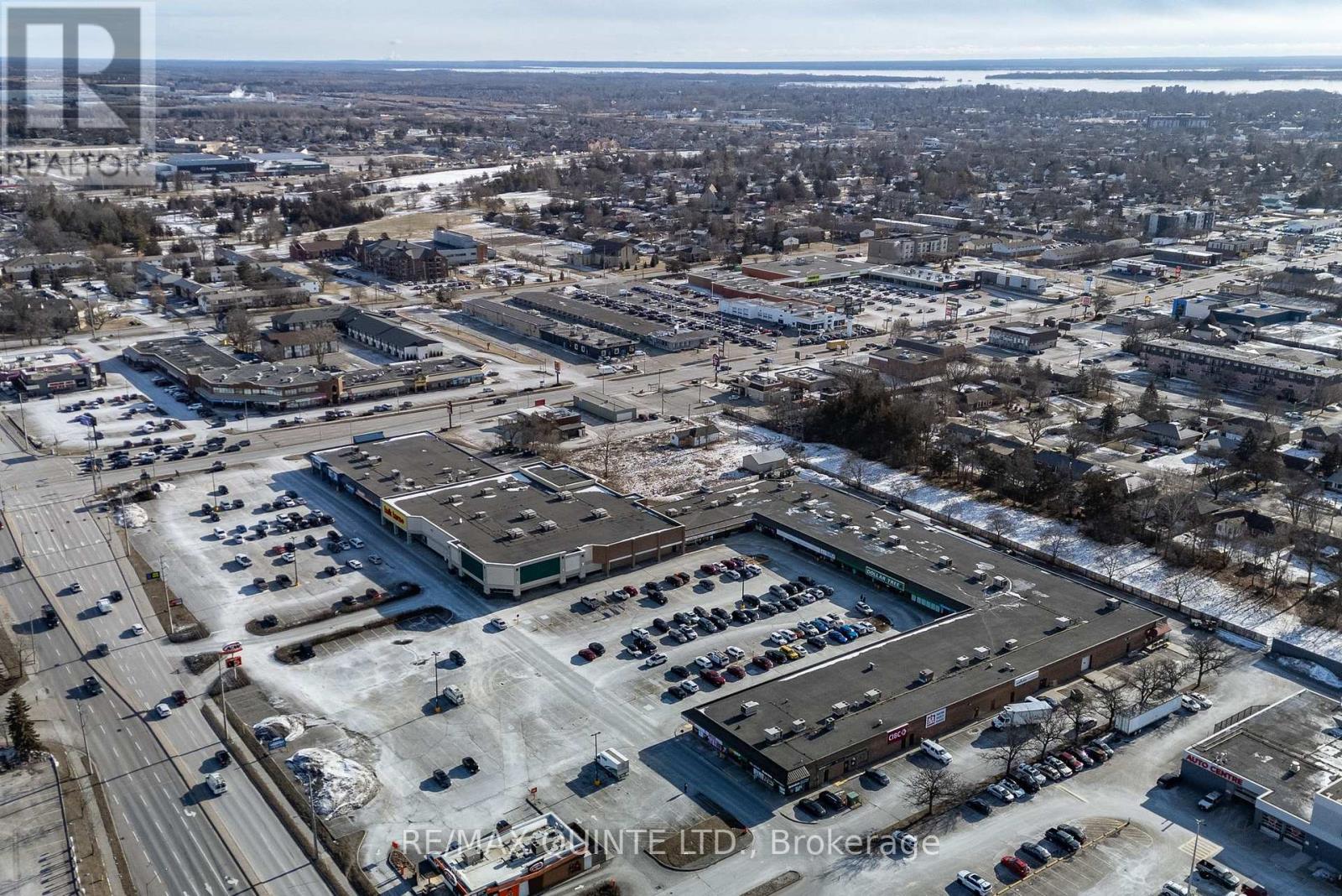 5 Stratton Drive, Belleville, Ontario  K8P 2M8 - Photo 10 - X12330793