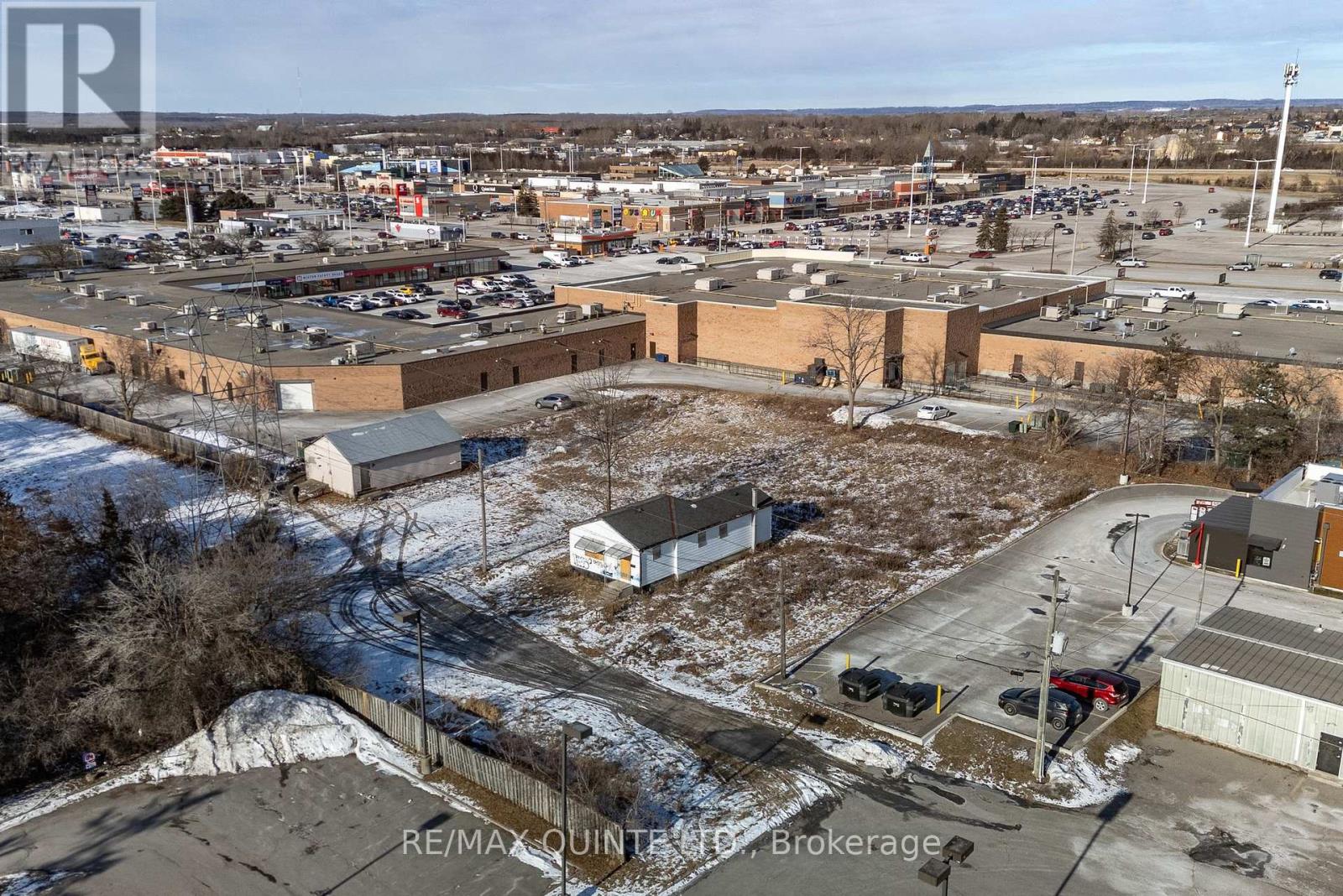 5 Stratton Drive, Belleville, Ontario  K8P 2M8 - Photo 13 - X12330793