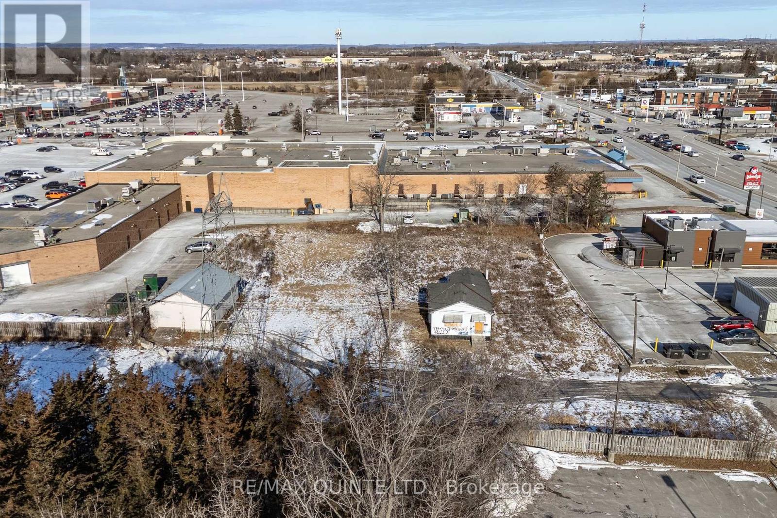 5 Stratton Drive, Belleville, Ontario  K8P 2M8 - Photo 14 - X12330793