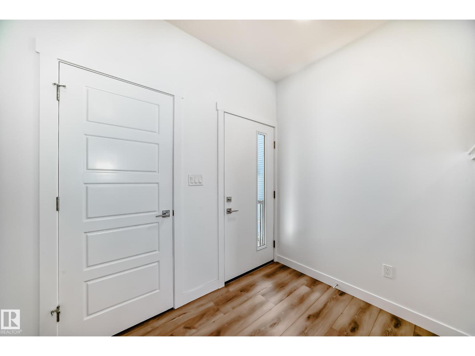 633 Kinglet Bv Nw, Edmonton, Alberta  T5S 0S8 - Photo 4 - E4451687