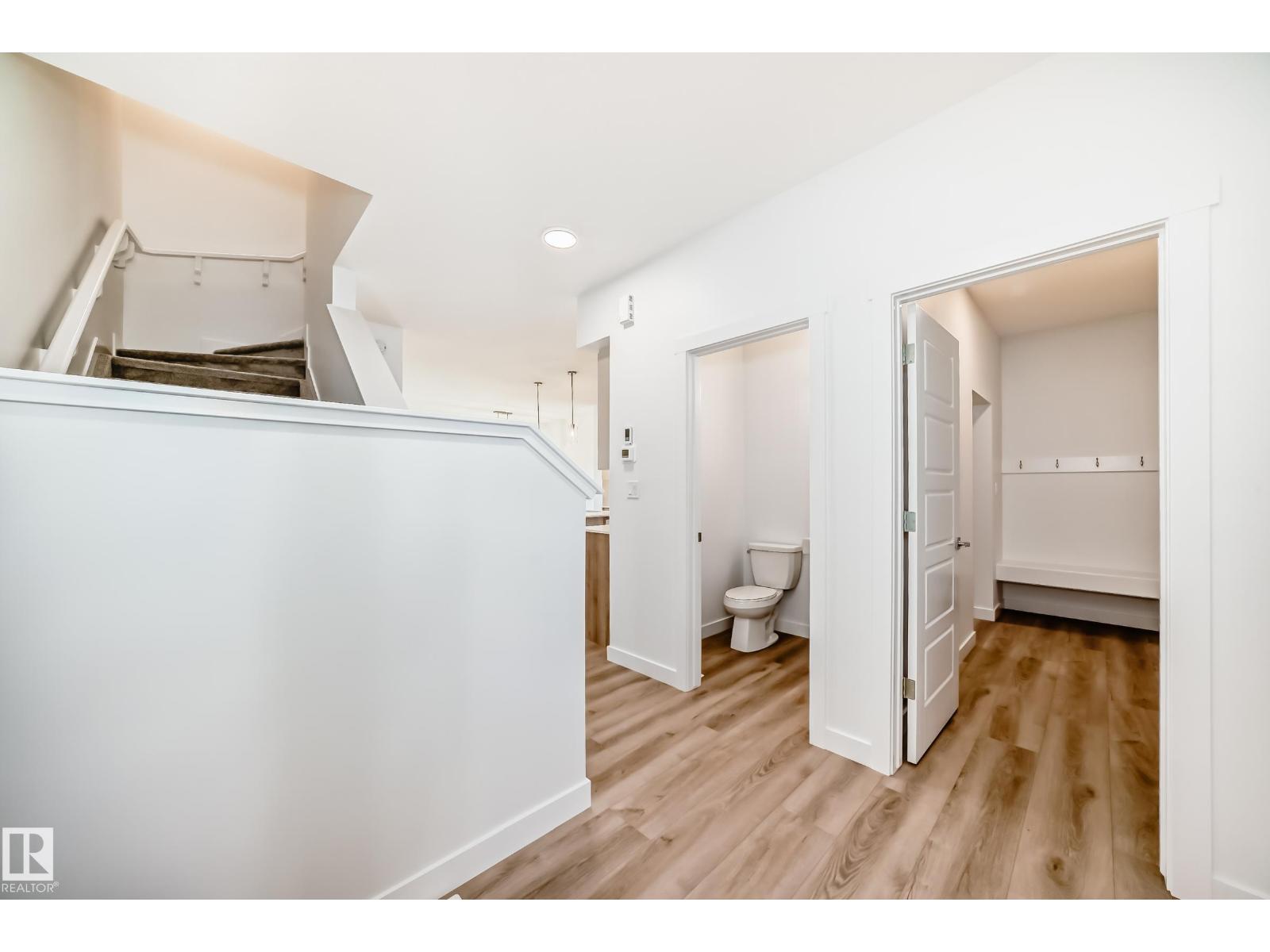 633 Kinglet Bv Nw, Edmonton, Alberta  T5S 0S8 - Photo 5 - E4451687