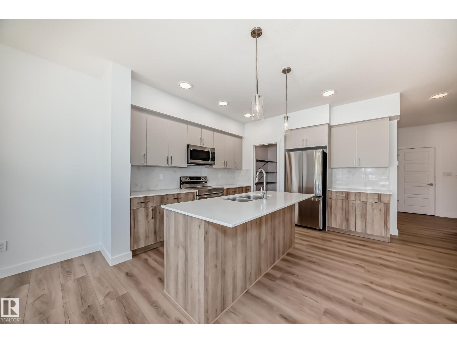 633 Kinglet Bv Nw, Edmonton, Alberta  T5S 0S8 - Photo 7 - E4451687