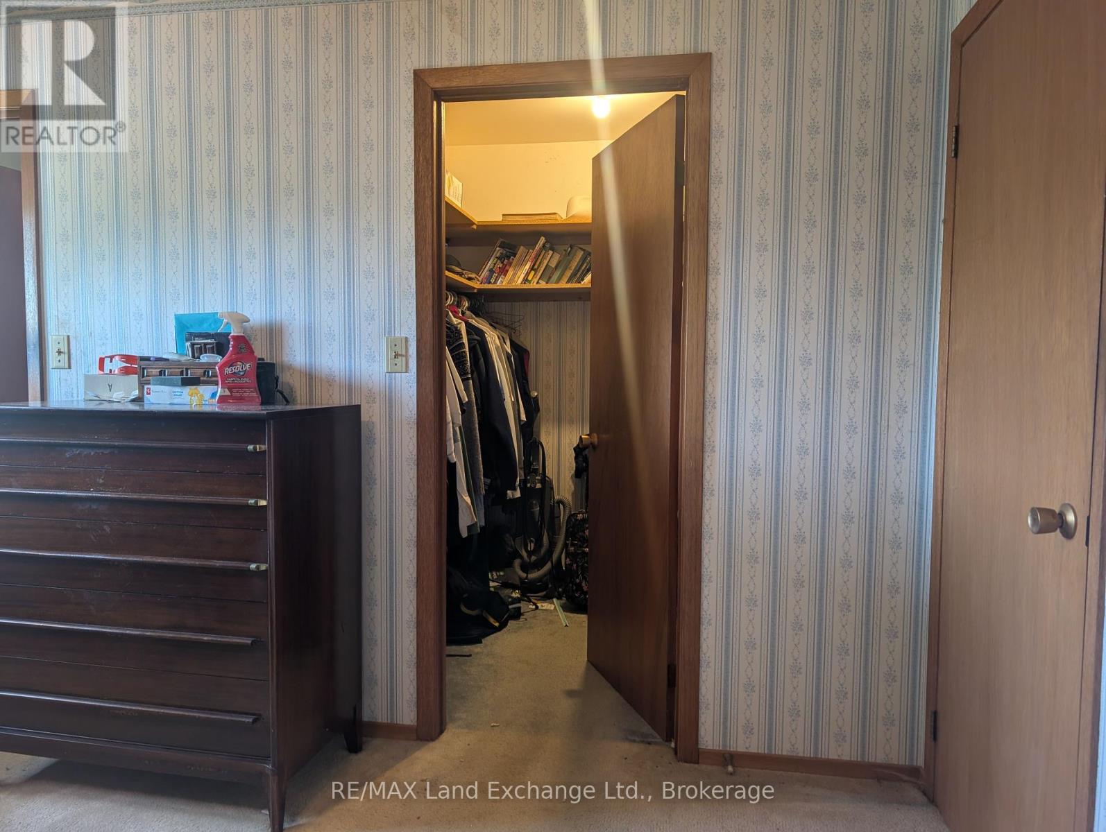 340 South Street, Brockton, Ontario  N0G 2V0 - Photo 24 - X12324442