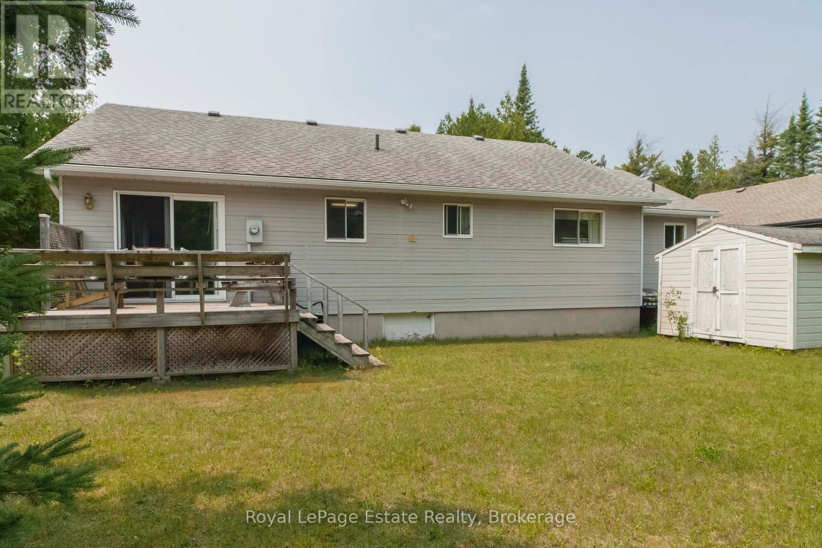503 Bruce Avenue, South Bruce Peninsula, Ontario  N0H 2G0 - Photo 45 - X12328418