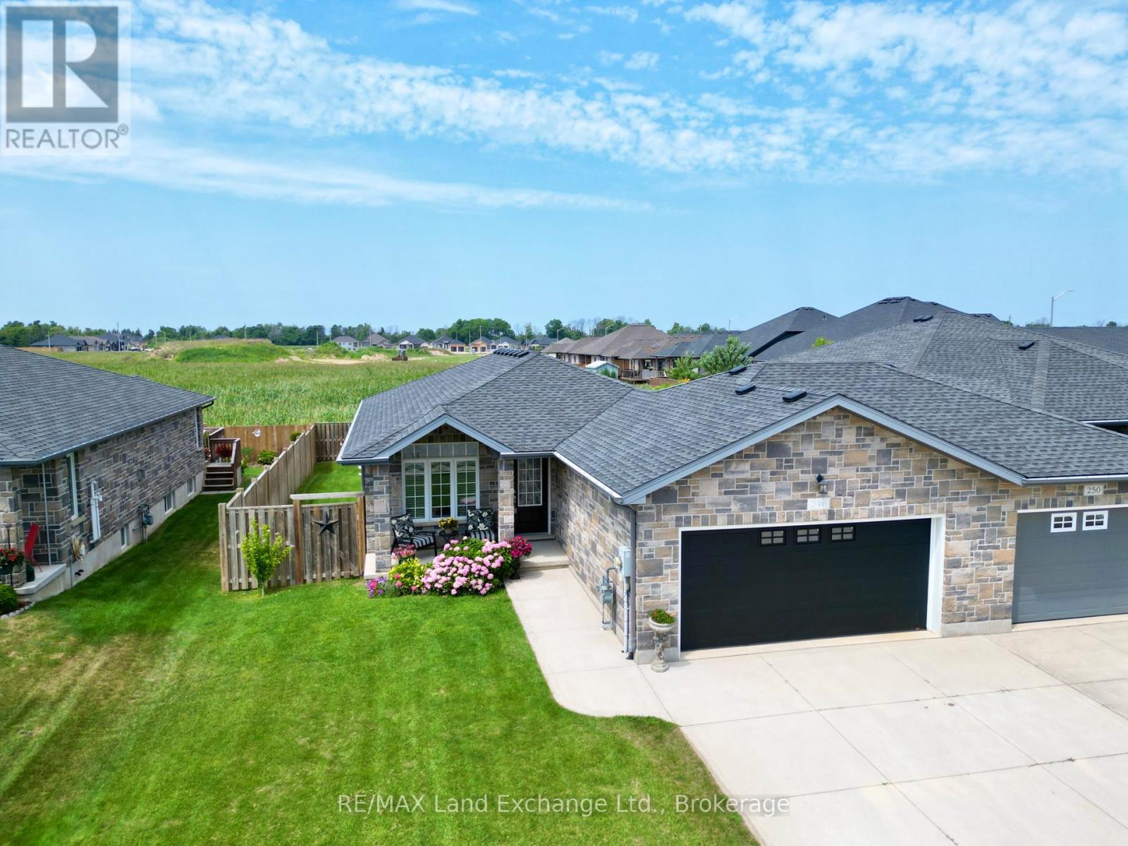 246 Stickel Street, Saugeen Shores, Ontario  N0H 2C1 - Photo 35 - X12241288
