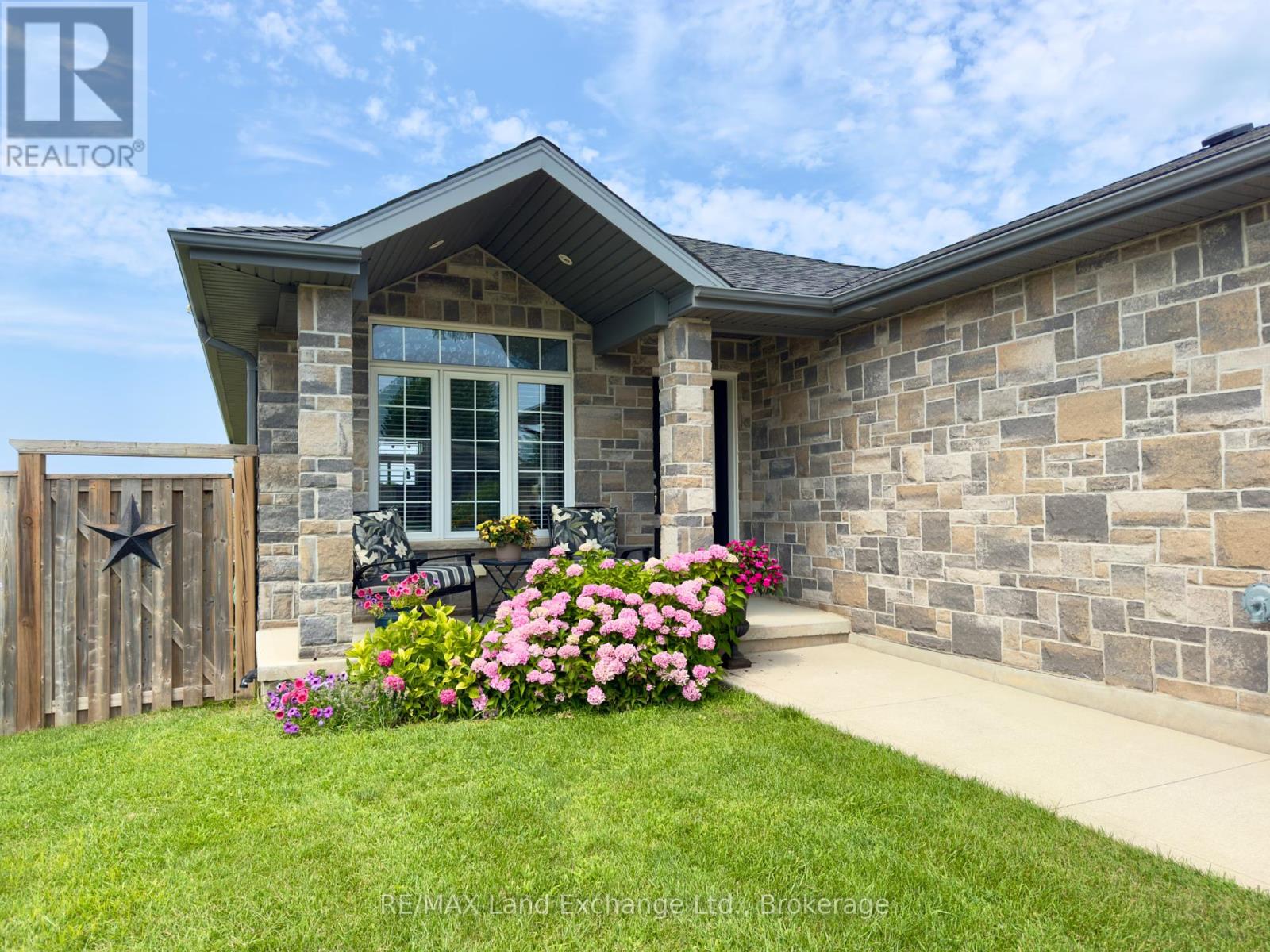 246 Stickel Street, Saugeen Shores, Ontario  N0H 2C1 - Photo 40 - X12241288