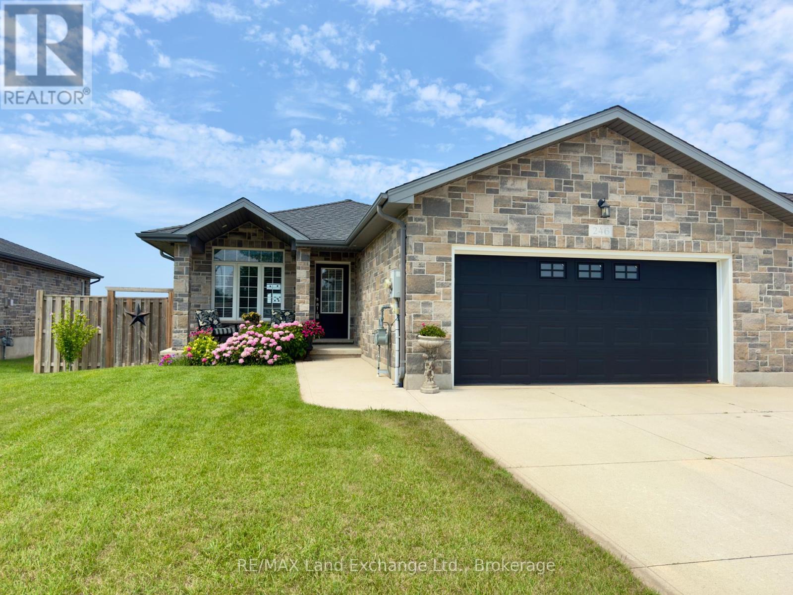 246 Stickel Street, Saugeen Shores, Ontario  N0H 2C1 - Photo 41 - X12241288