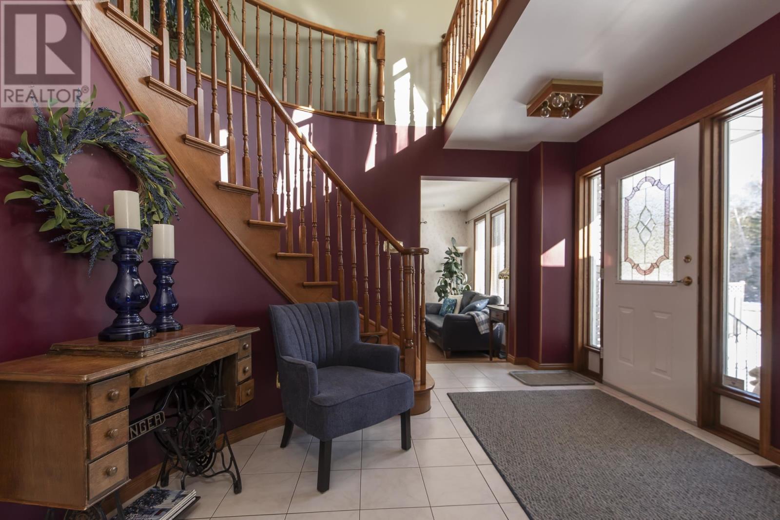 199 Valley St, Thunder Bay, Ontario  P7B 2A9 - Photo 2 - TB252432