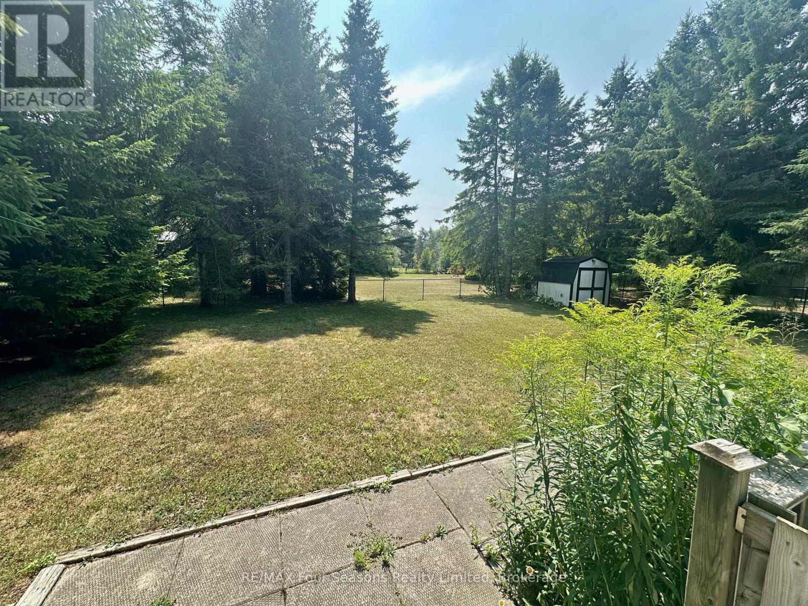207 Christopher Street, Clearview, Ontario  L0M 1S0 - Photo 26 - S12330723