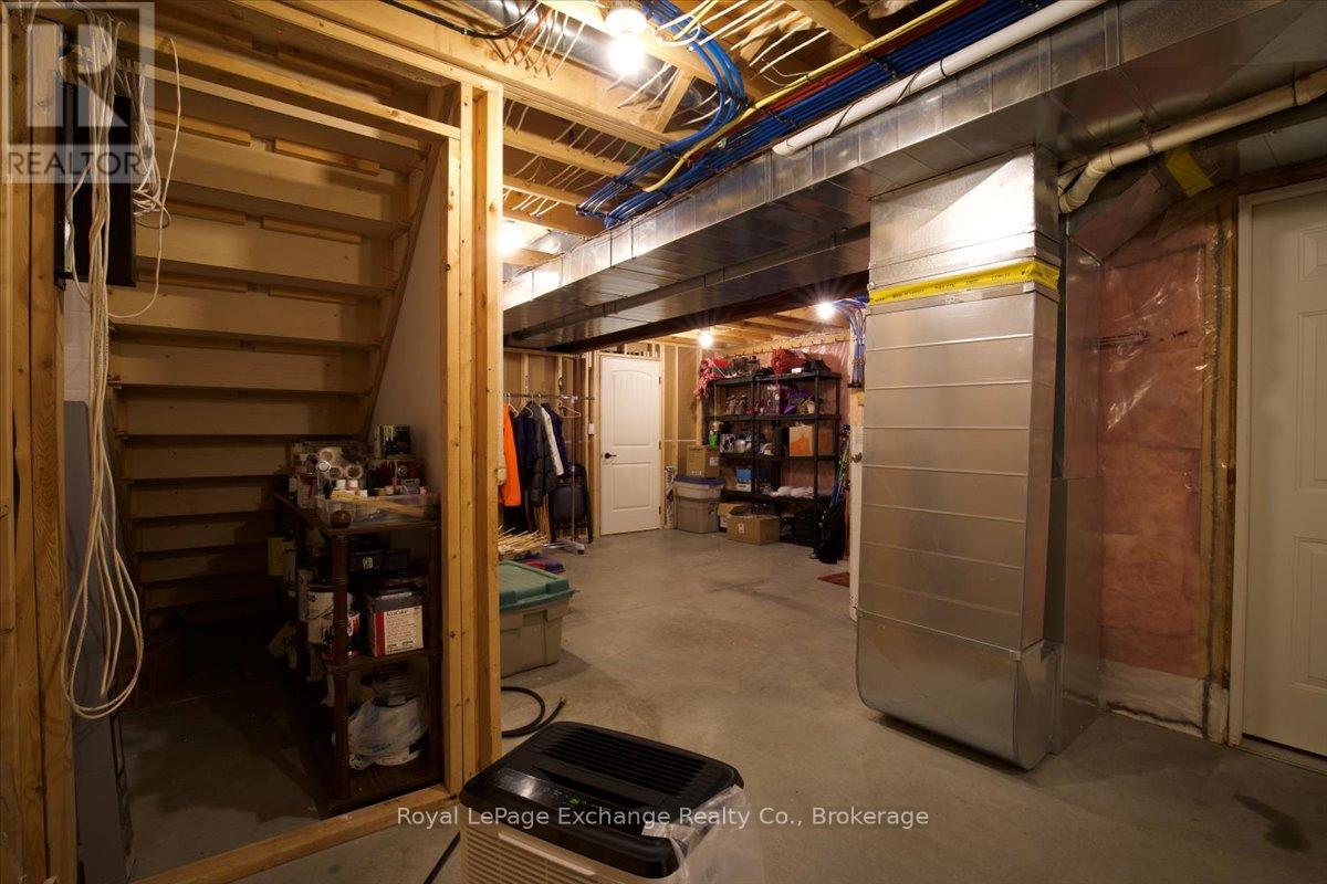 569 Creekwood Drive, Saugeen Shores, Ontario  N0H 2L0 - Photo 34 - X12330809