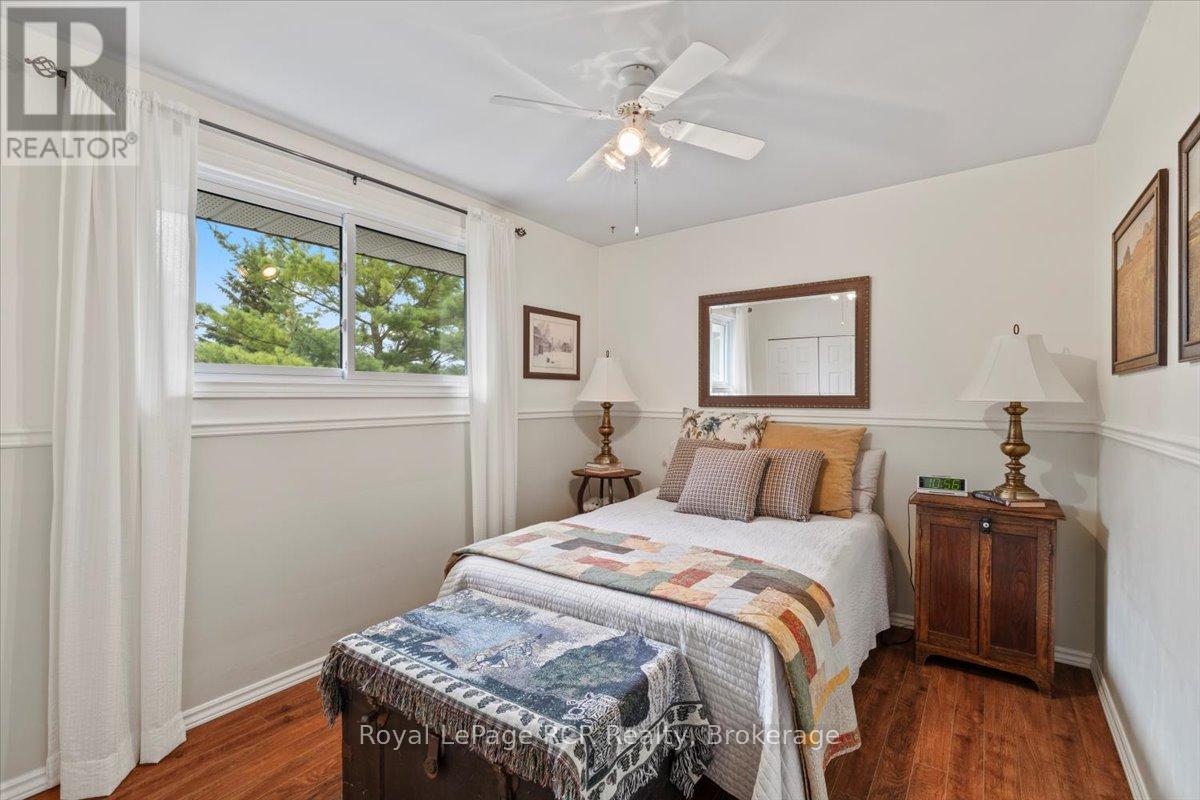 161 6th Street, Hanover, Ontario  N4N 1B9 - Photo 17 - X12330852