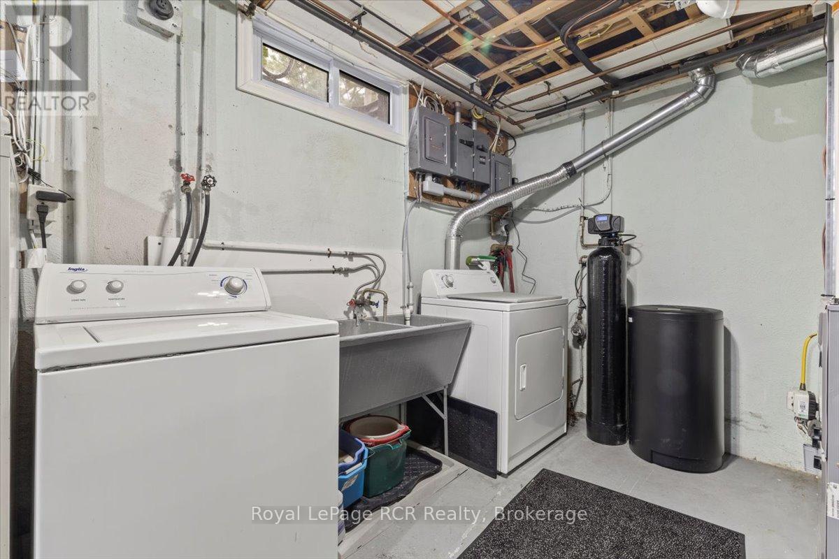 161 6th Street, Hanover, Ontario  N4N 1B9 - Photo 23 - X12330852