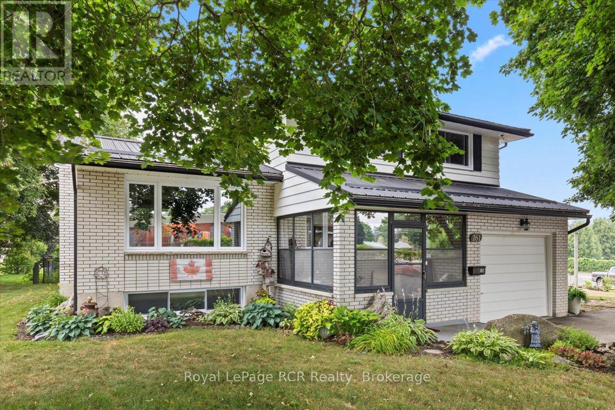 Property at 161 6TH STREET image 3