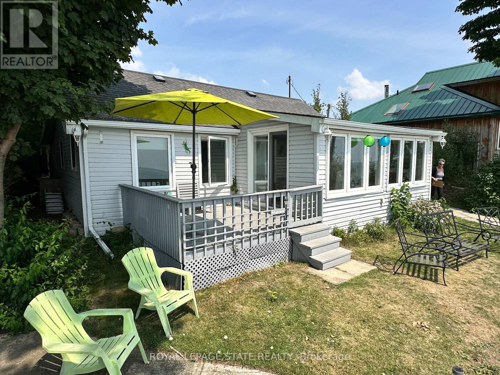 Property at 2110 LAKESHORE ROAD image 4
