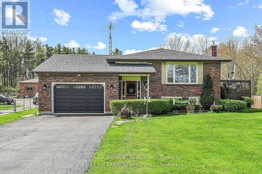 Property at 136 SECORD STREET image 2