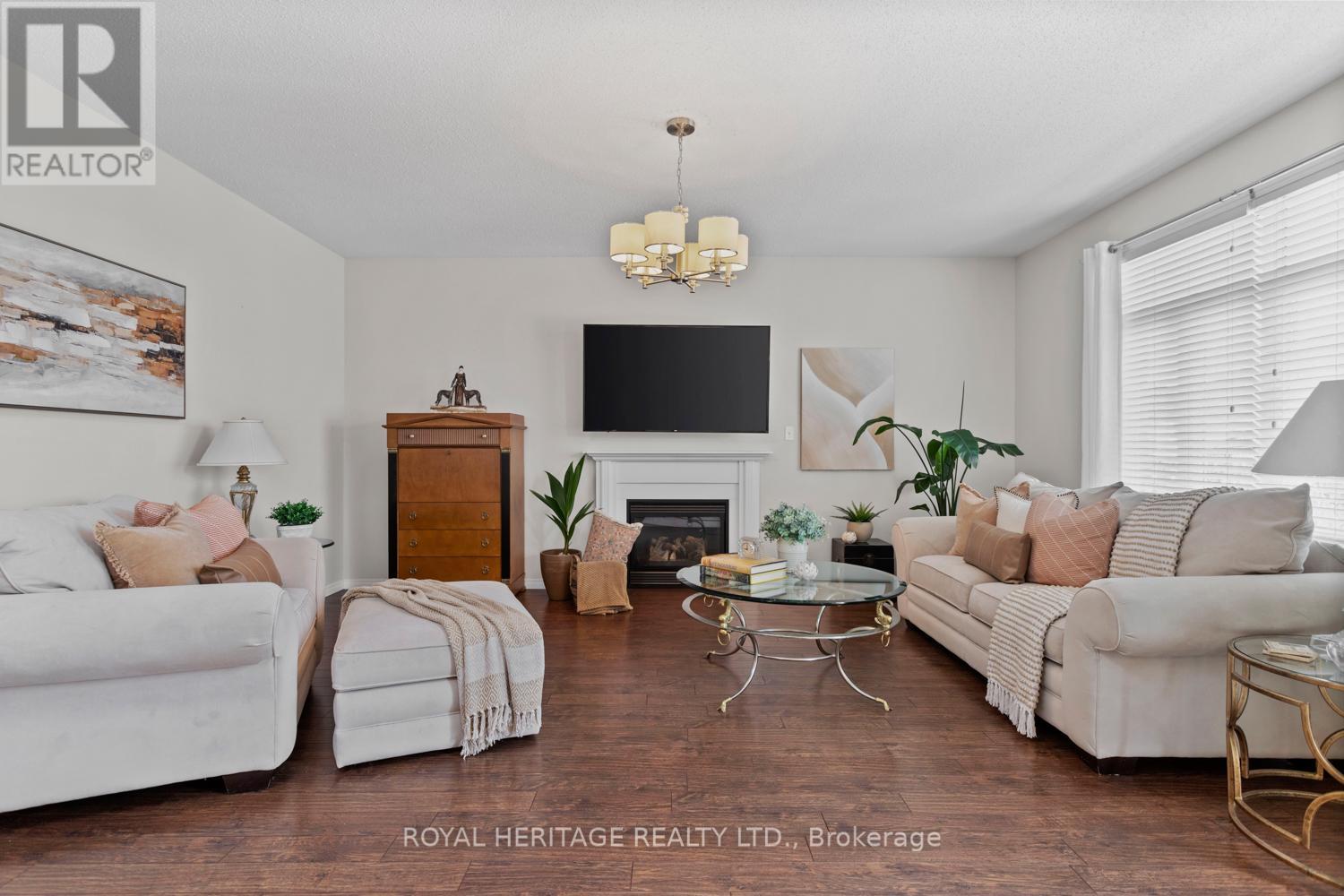 11 Piper Crescent, Clarington, Ontario  L1C 0G3 - Photo 10 - E12329461