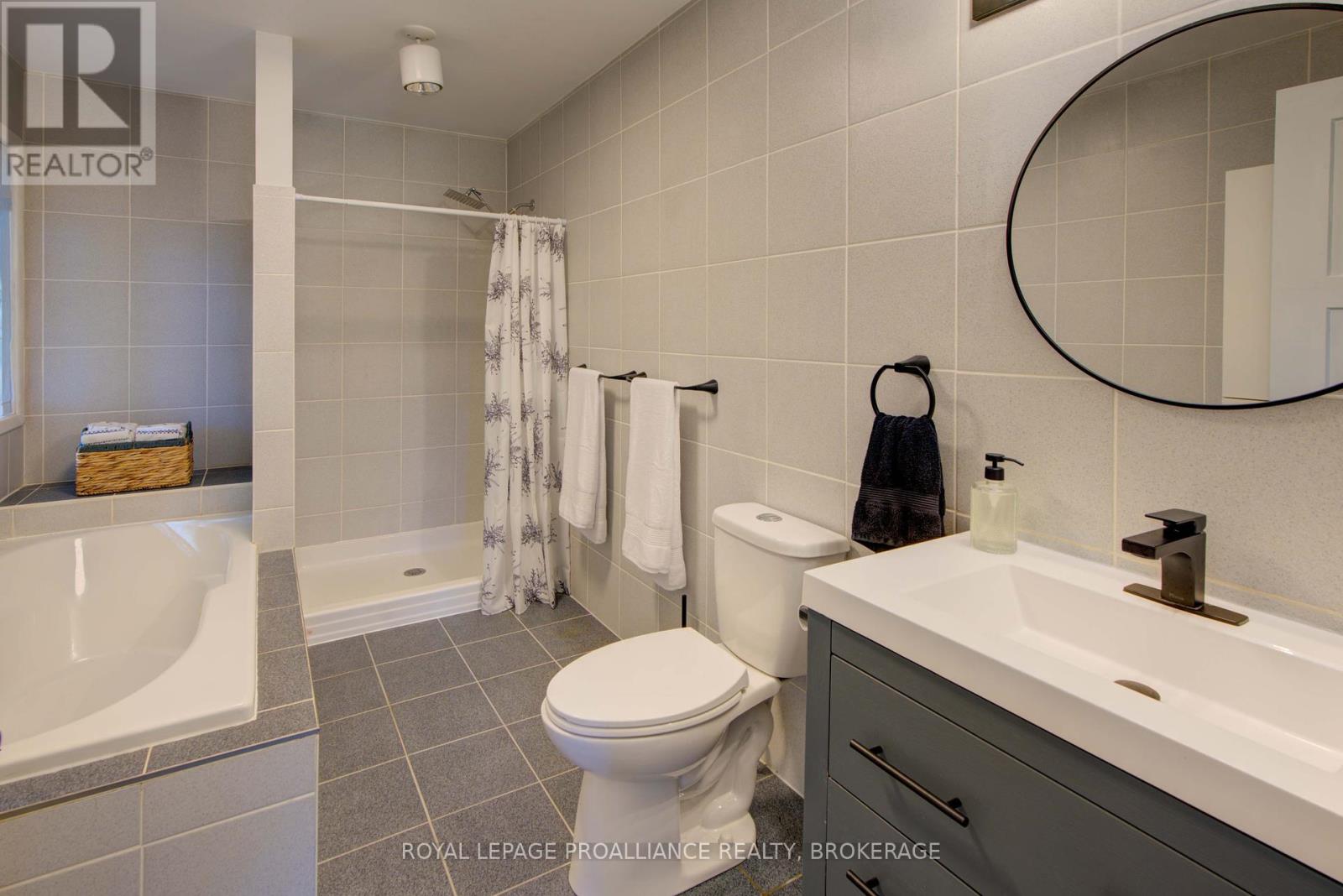 1512 Chaffey's Lock Road, Rideau Lakes, Ontario  K0G 1E0 - Photo 29 - X12315917