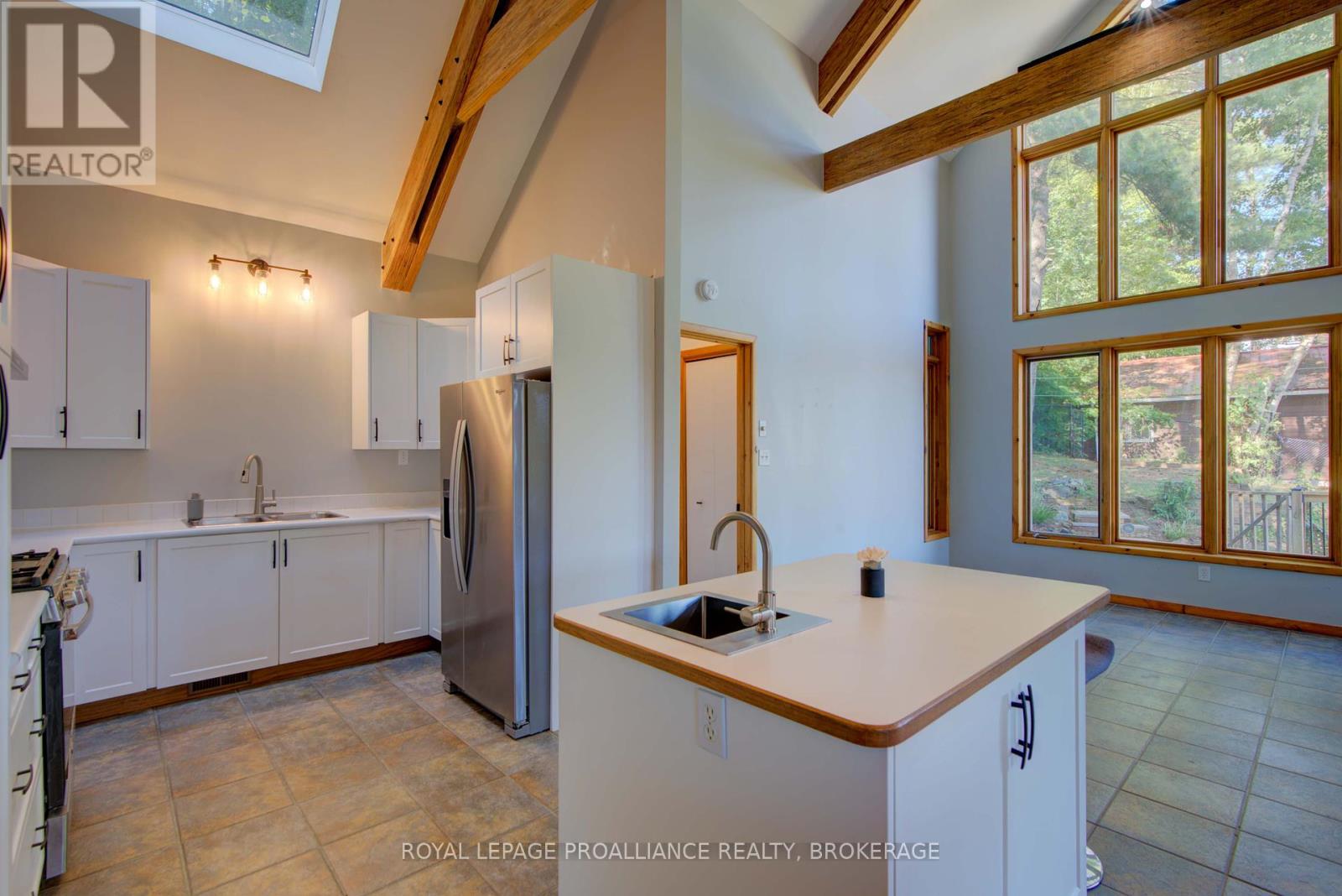 1512 Chaffey's Lock Road, Rideau Lakes, Ontario  K0G 1E0 - Photo 8 - X12315917