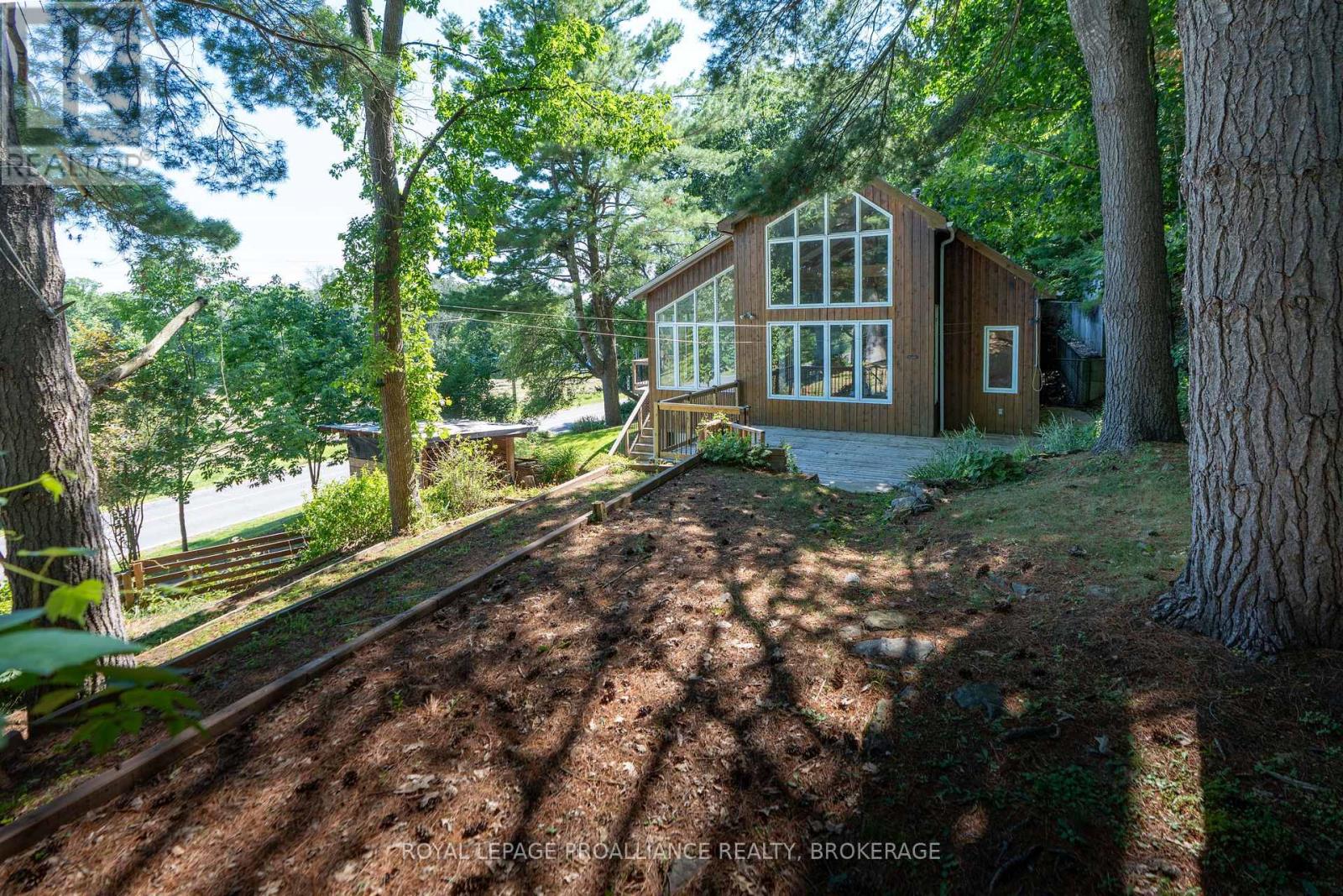 1512 Chaffey's Lock Road, Rideau Lakes, Ontario  K0G 1E0 - Photo 44 - X12315917