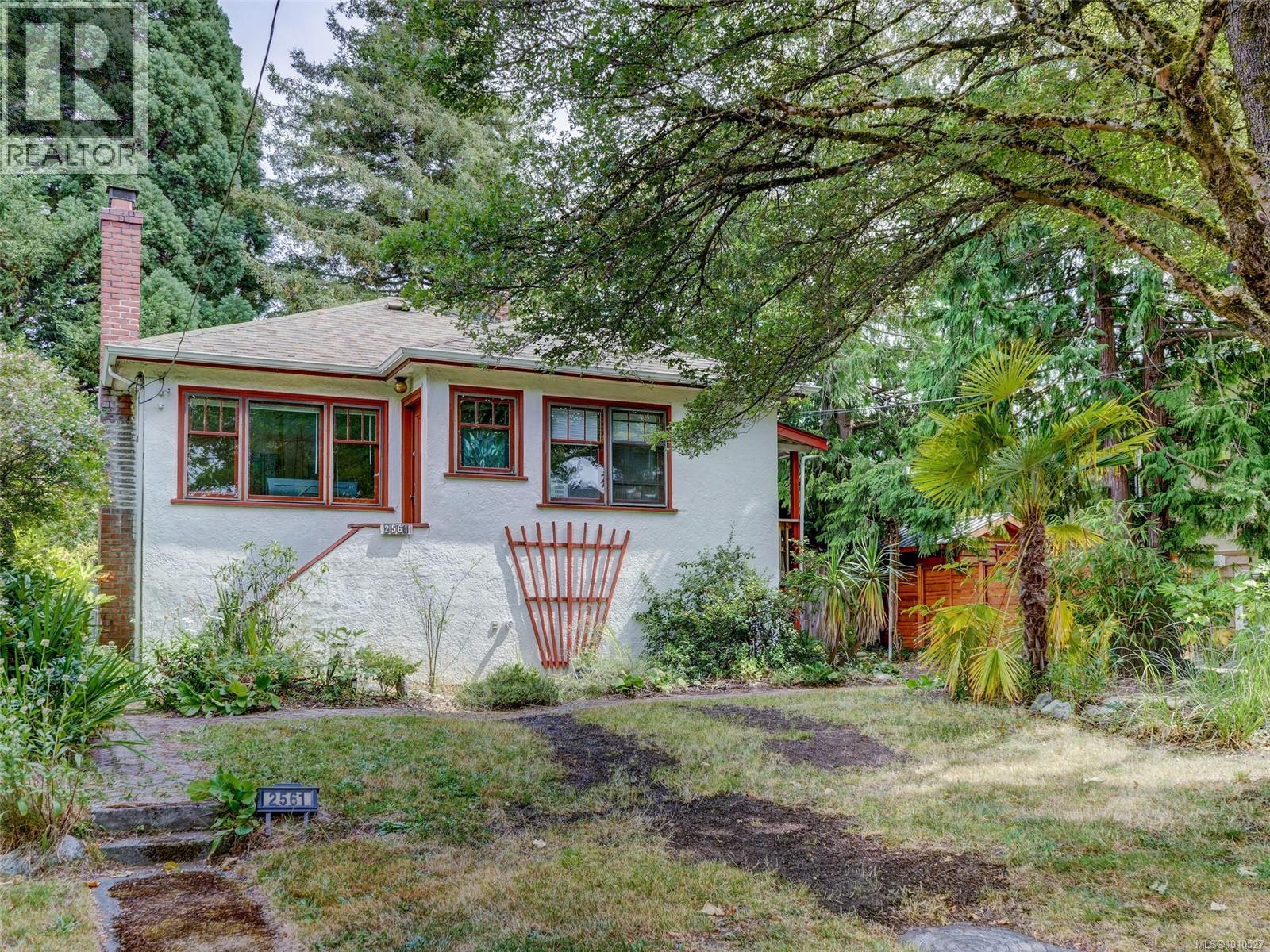 2561 Forbes St, Victoria, British Columbia