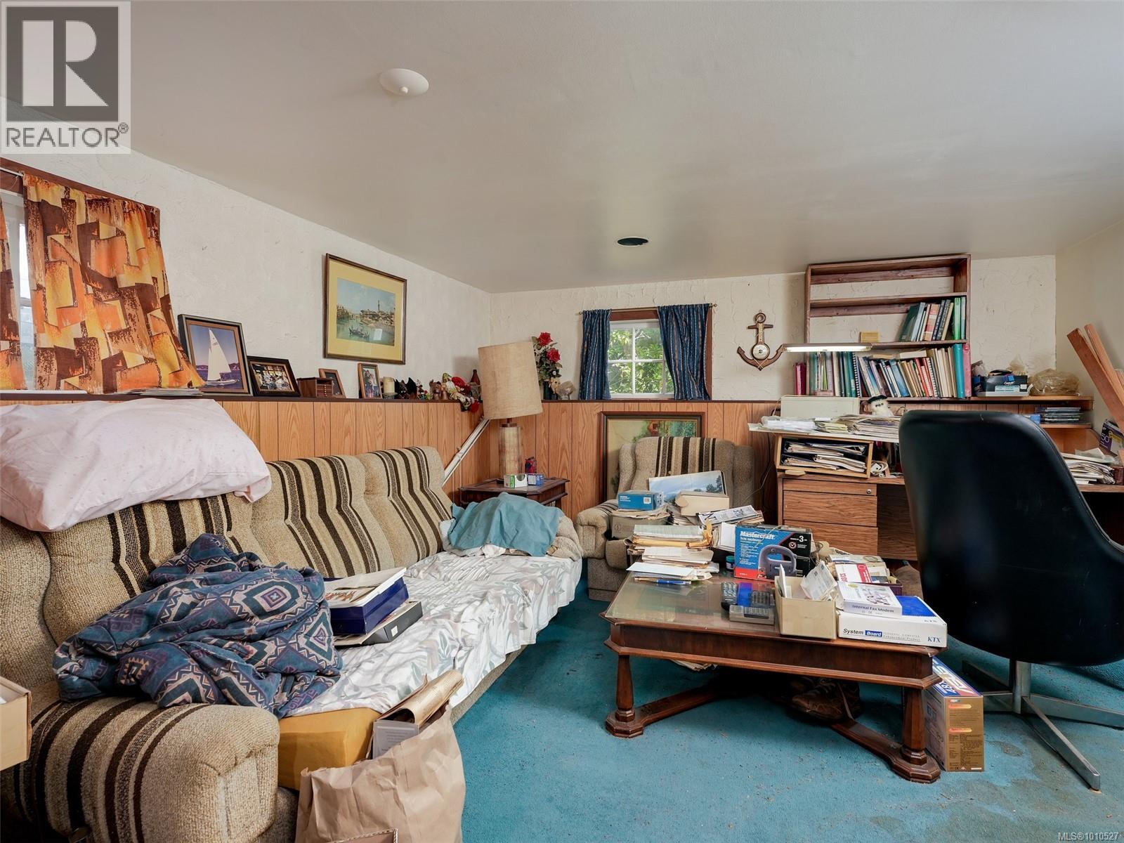 2561 Forbes St, Victoria, British Columbia V8R 4B9 - Photo 16 - 1010527